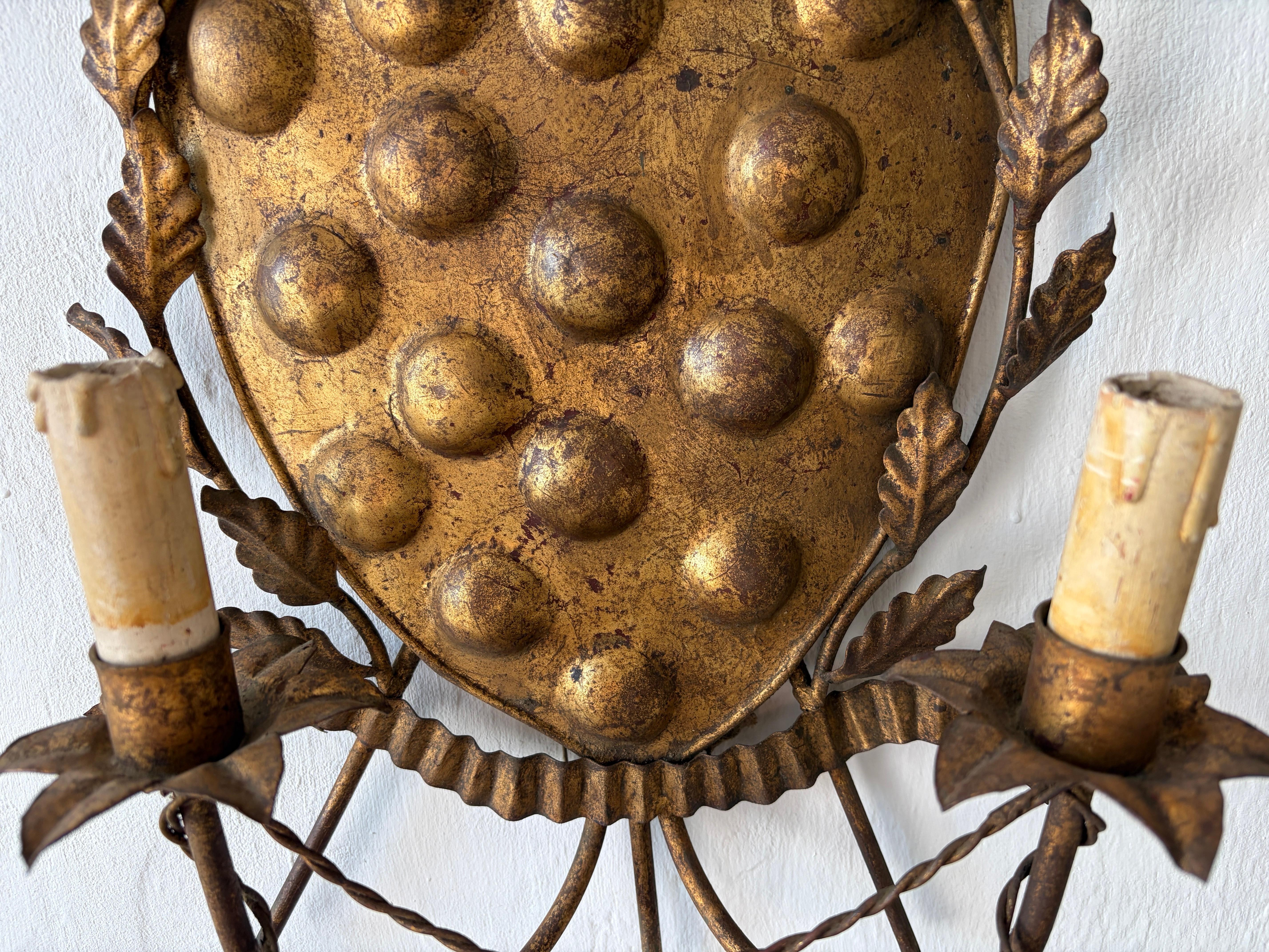 Italian Tuscan Medici Coat of Arms Metal Florentine Sconces c 1900 Fleur Di Lis For Sale 6