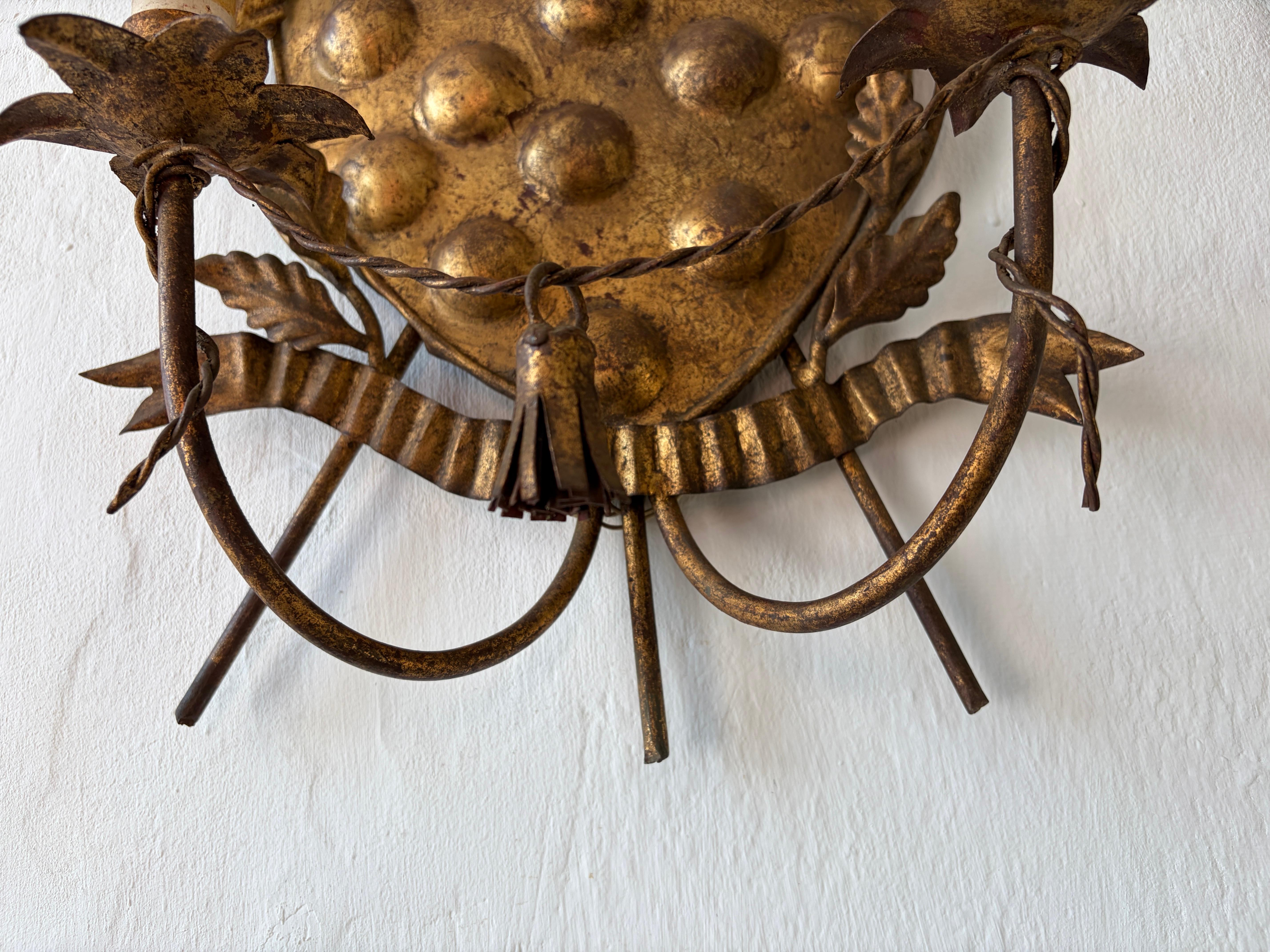 Italian Tuscan Medici Coat of Arms Metal Florentine Sconces c 1900 Fleur Di Lis For Sale 8