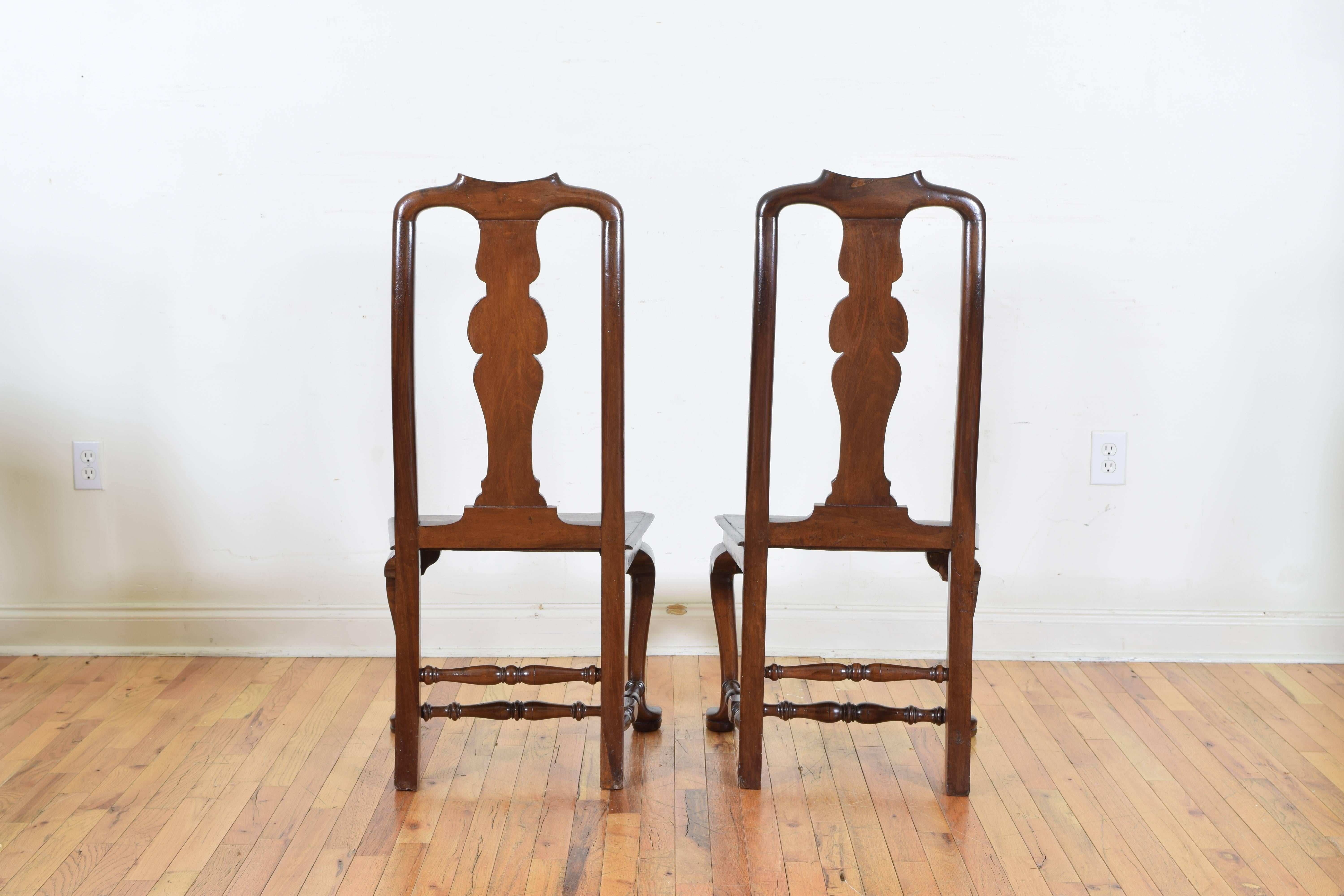 Italian, Tuscan, Queen Anne Style Pair of Walnut Side Chairs, Late 18th Century 2