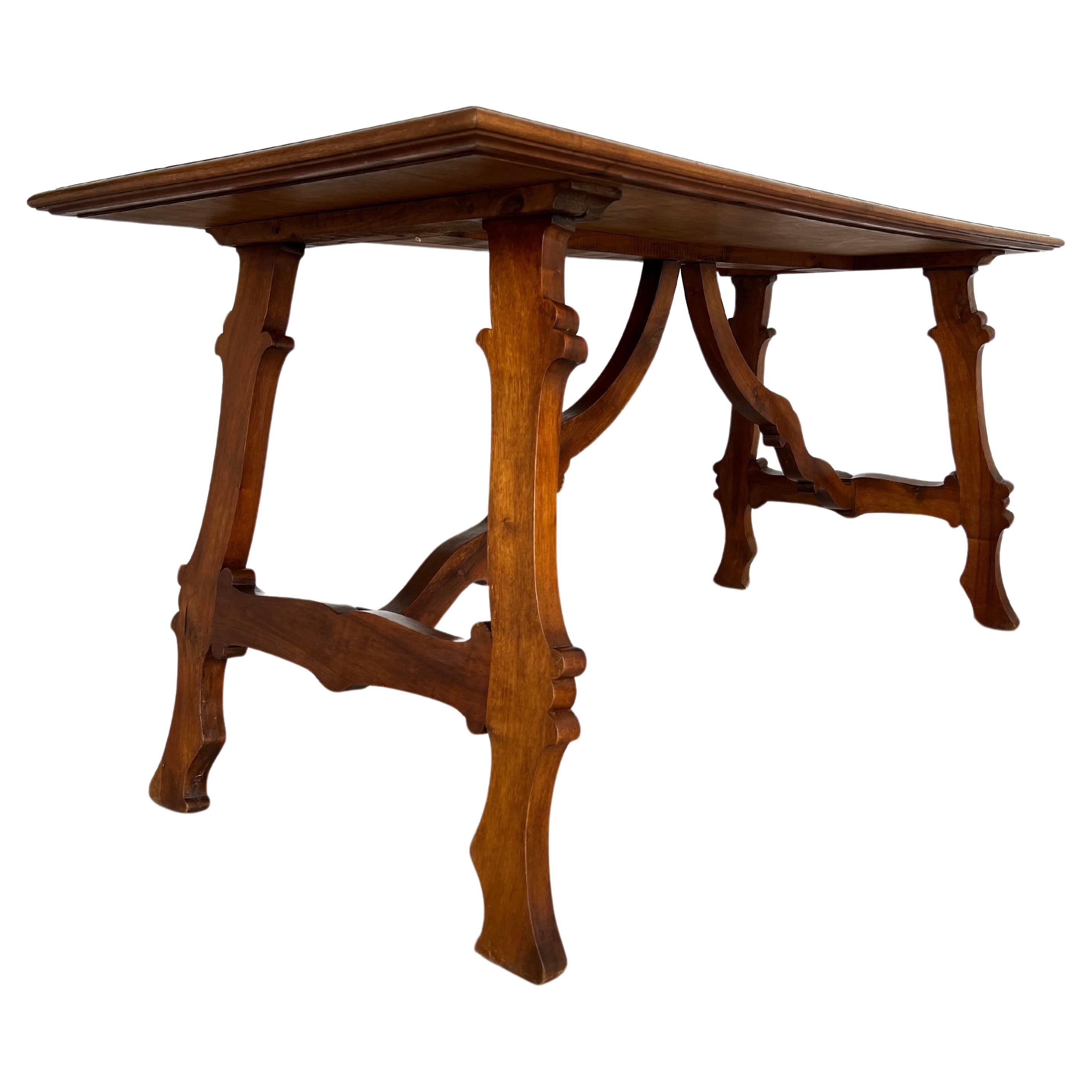 Table de salle à manger de réfectoire toscan de la Renaissance italienne fabriquée à la main