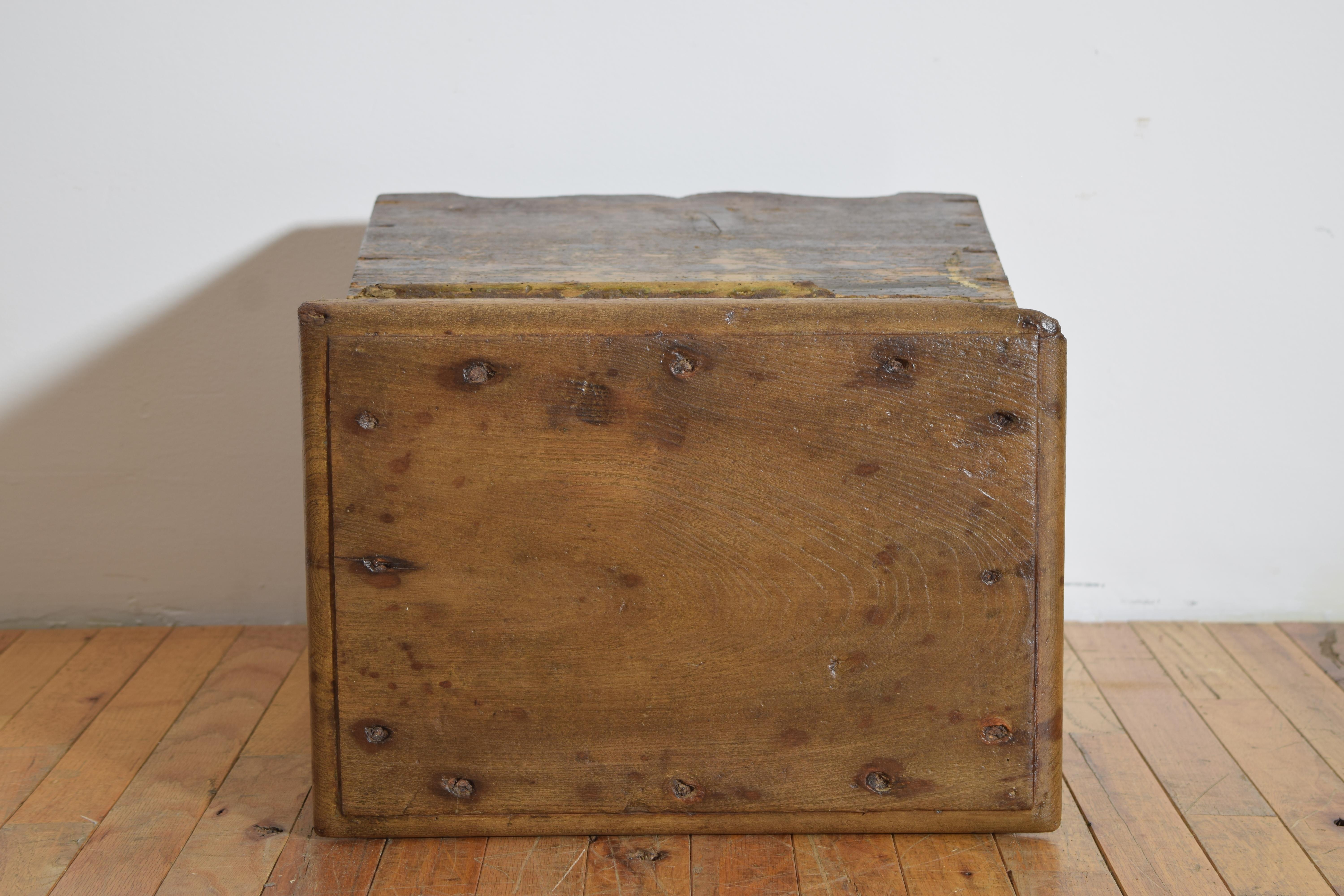 Italie, Toscane, tabouret de travail/table d'appoint peint d'époque baroque, milieu du XVIIe siècle. en vente 1