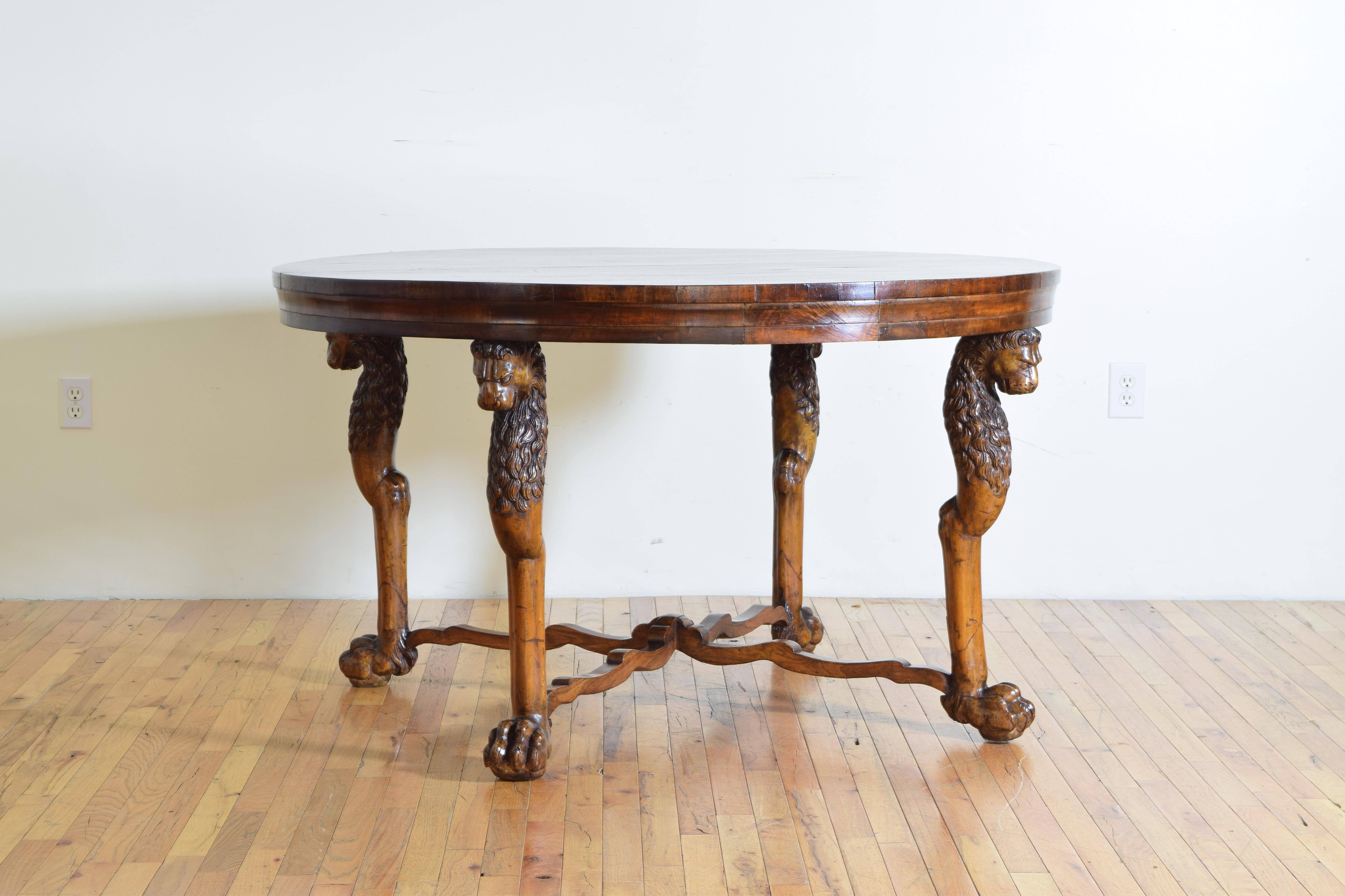 Italian, Tuscany, Empire Period Carved Walnut Center Table, 19th Century In Good Condition In Atlanta, GA