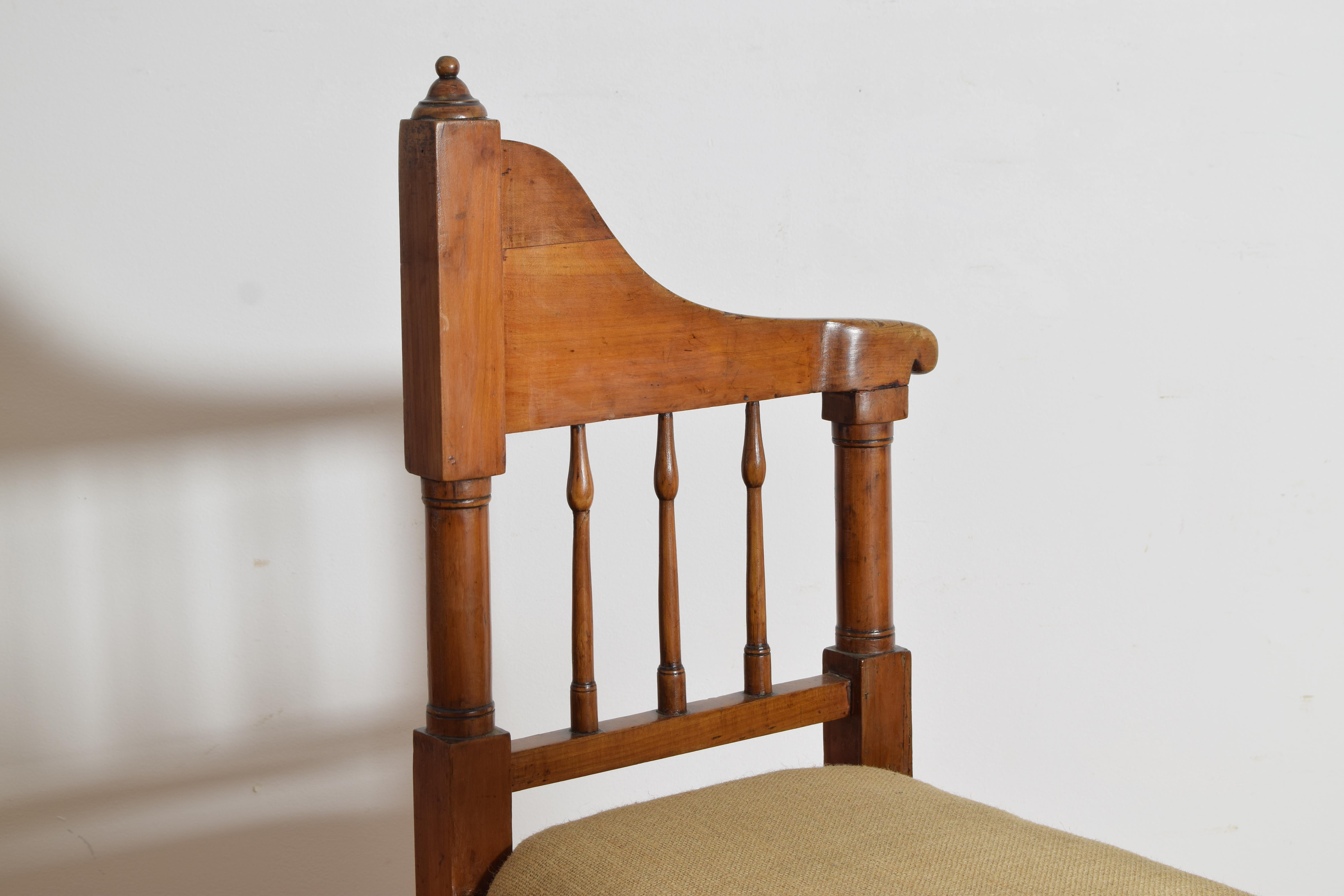 Italian, Tuscany, Late Neoclassical Walnut & Upholstered Bench, ca. 1830 For Sale 3