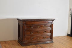 Italian, Tuscany, Louis XIV Period Walnut 4-Drawer Cassettone, early 18th cen.