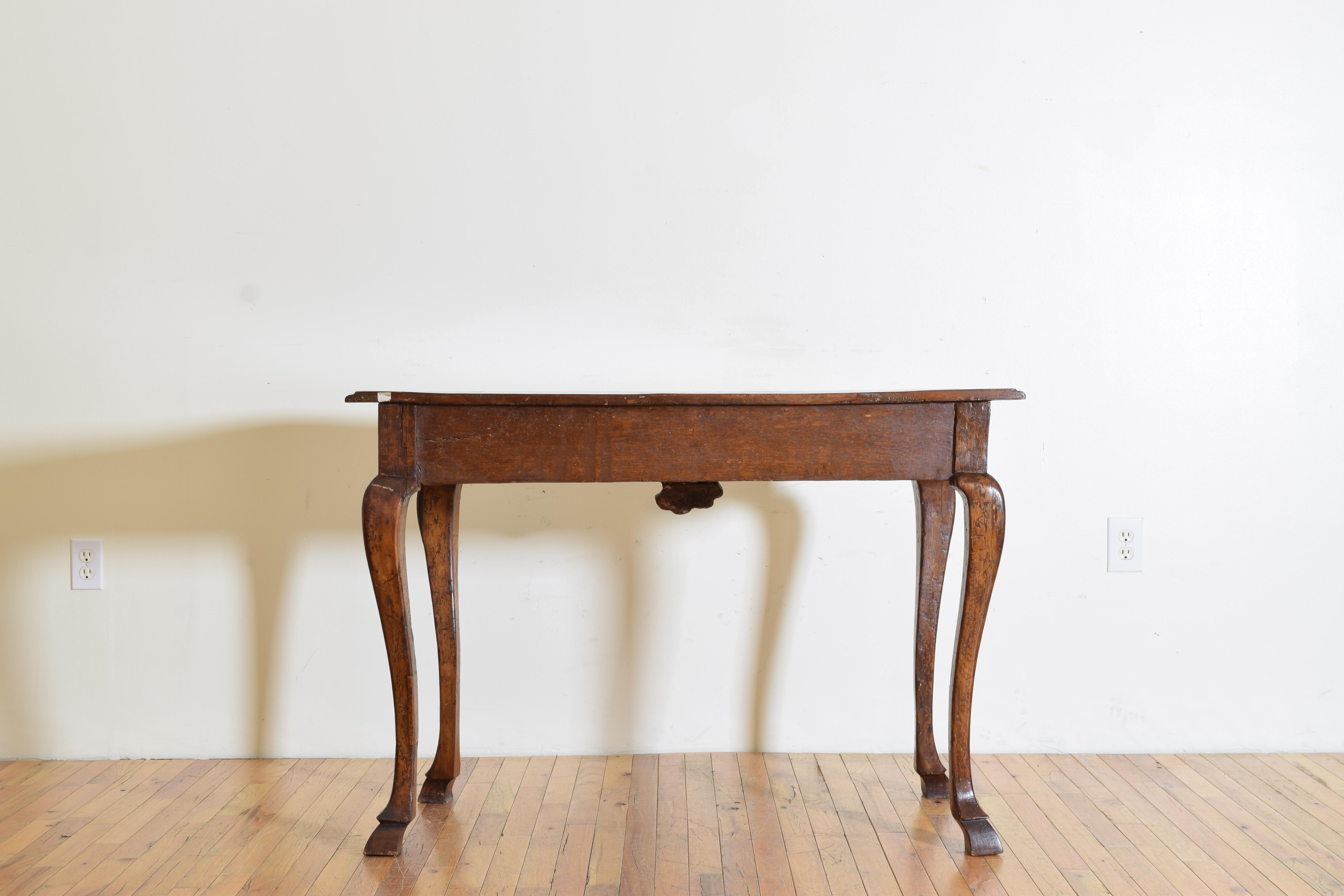 Italian, Tuscan, Louis XIV Shaped Walnut & Fir Wood Console Table, mid 18th c For Sale 7