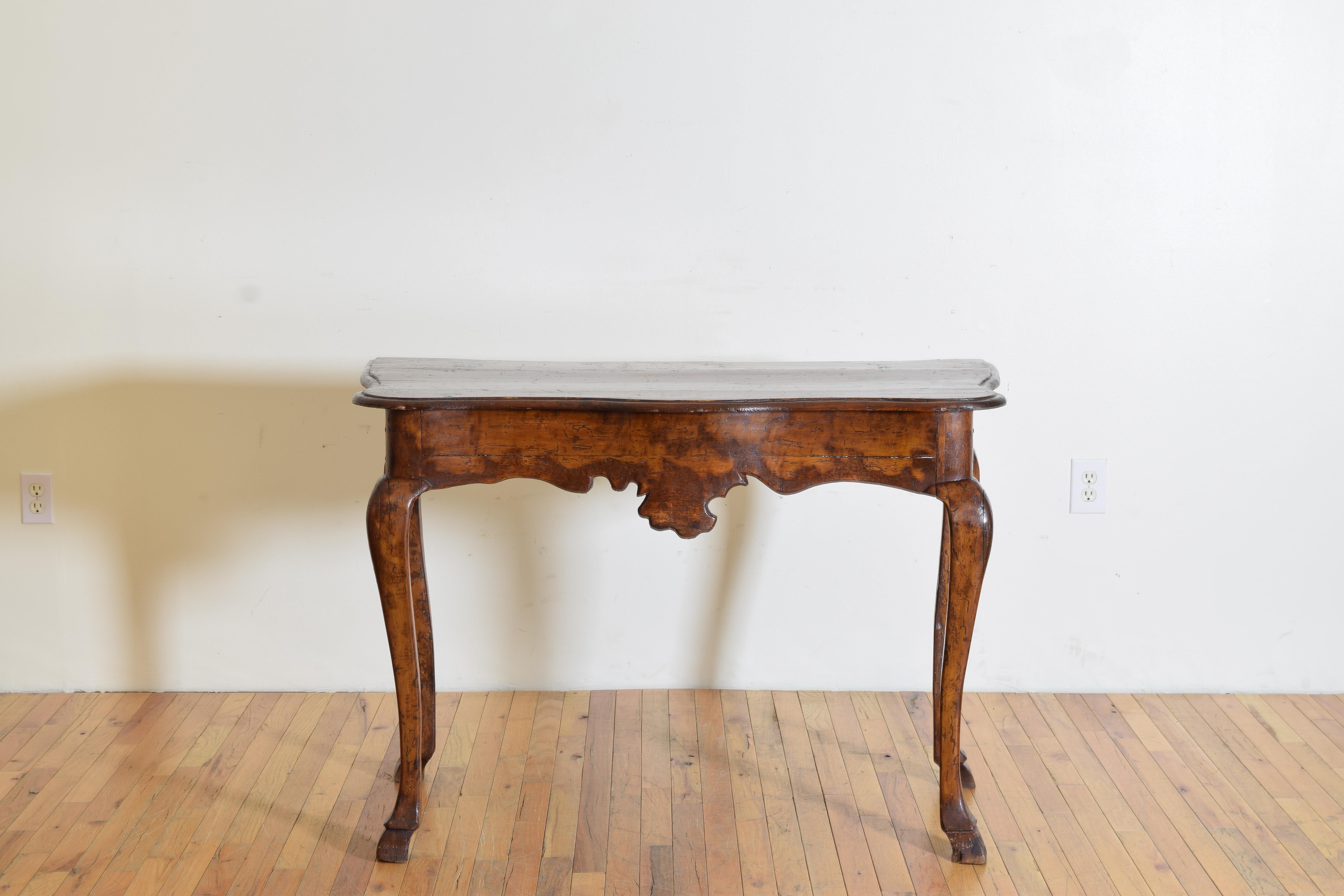 Rococo Italian, Tuscan, Louis XIV Shaped Walnut & Fir Wood Console Table, mid 18th c For Sale