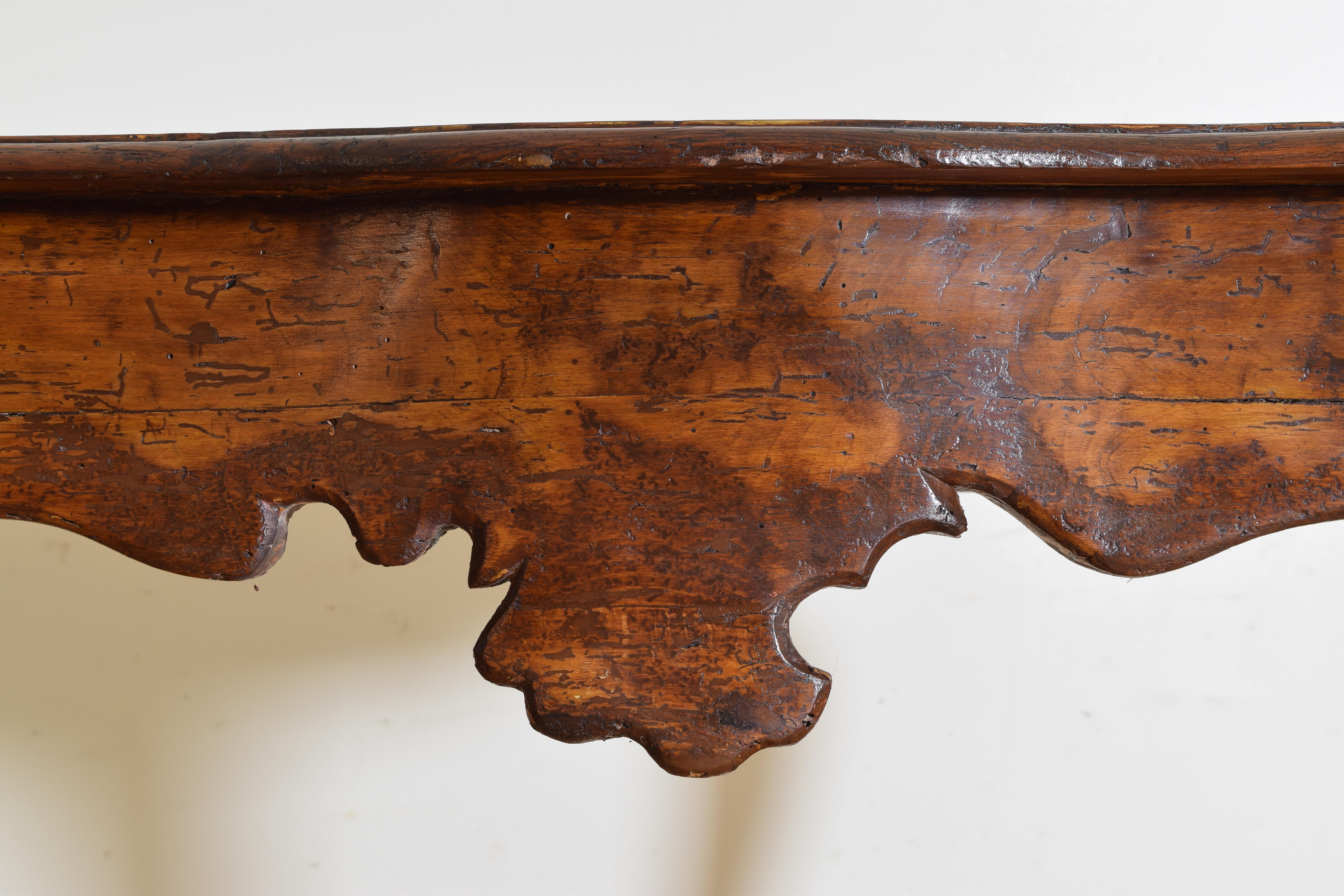 Italian, Tuscan, Louis XIV Shaped Walnut & Fir Wood Console Table, mid 18th c For Sale 2