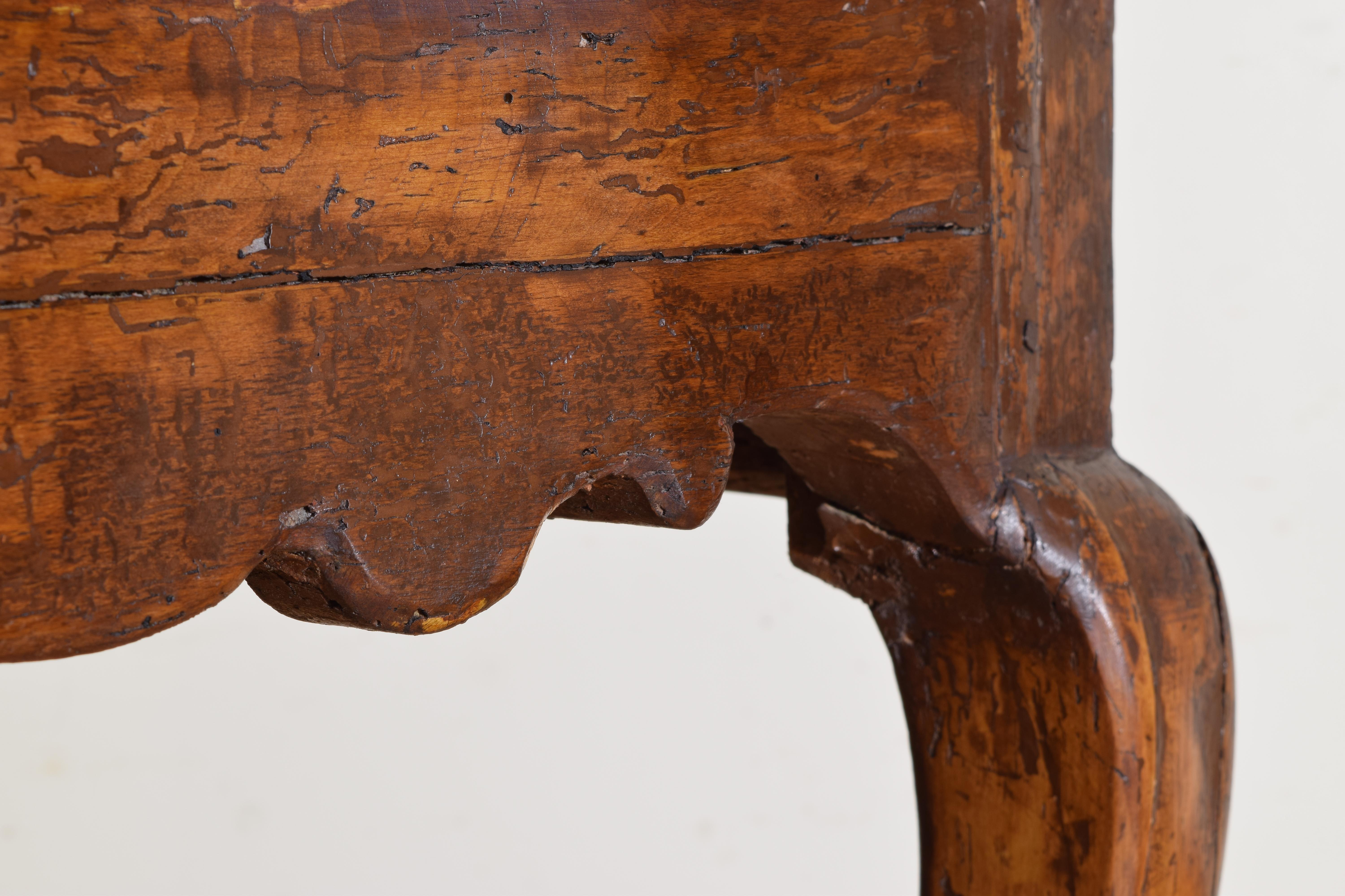 Italian, Tuscan, Louis XIV Shaped Walnut & Fir Wood Console Table, mid 18th c For Sale 4