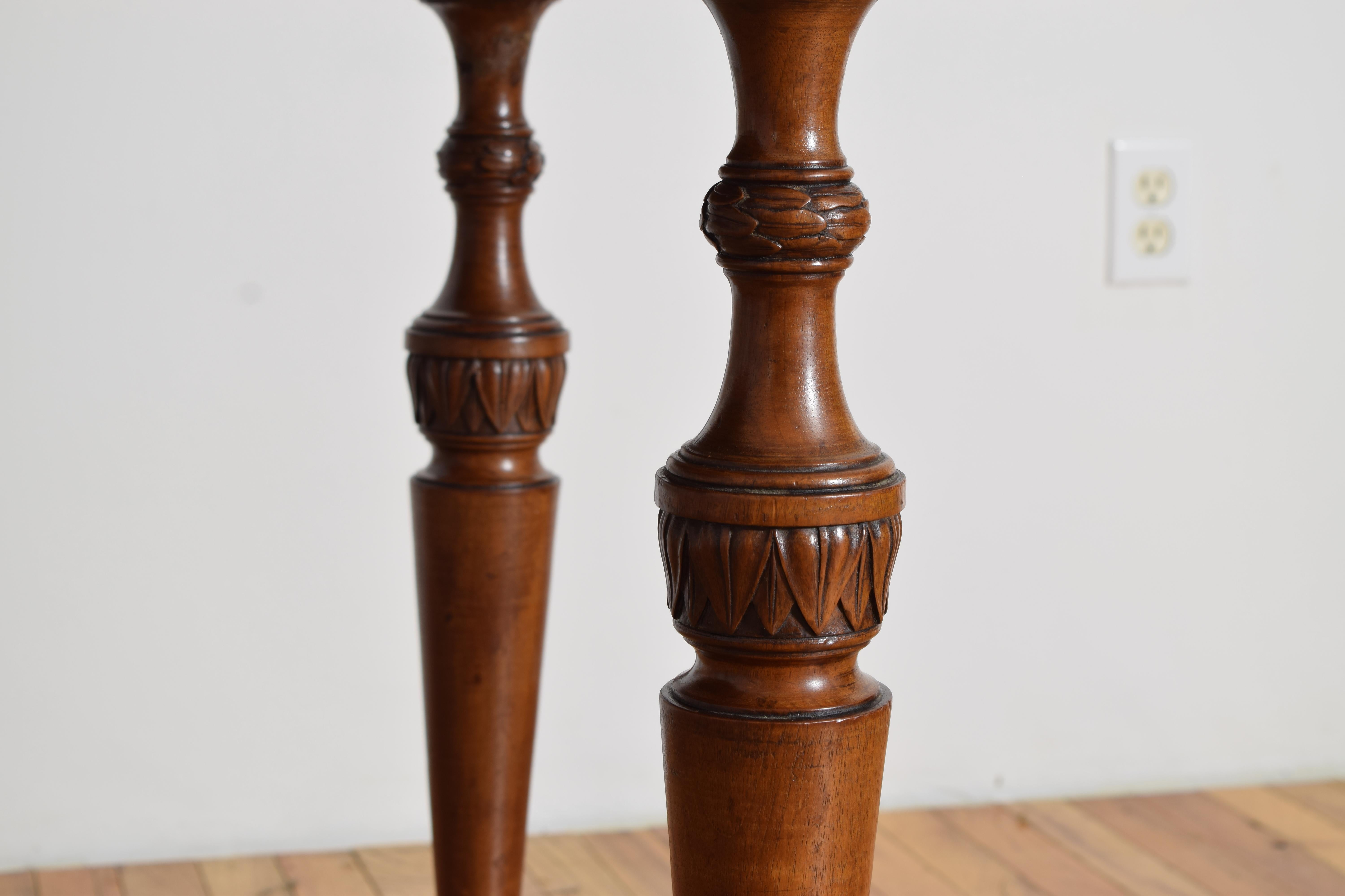 Italiano, Toscana, Scrittoio neoclassico in noce metamorfico, 1780 ca. in vendita 5