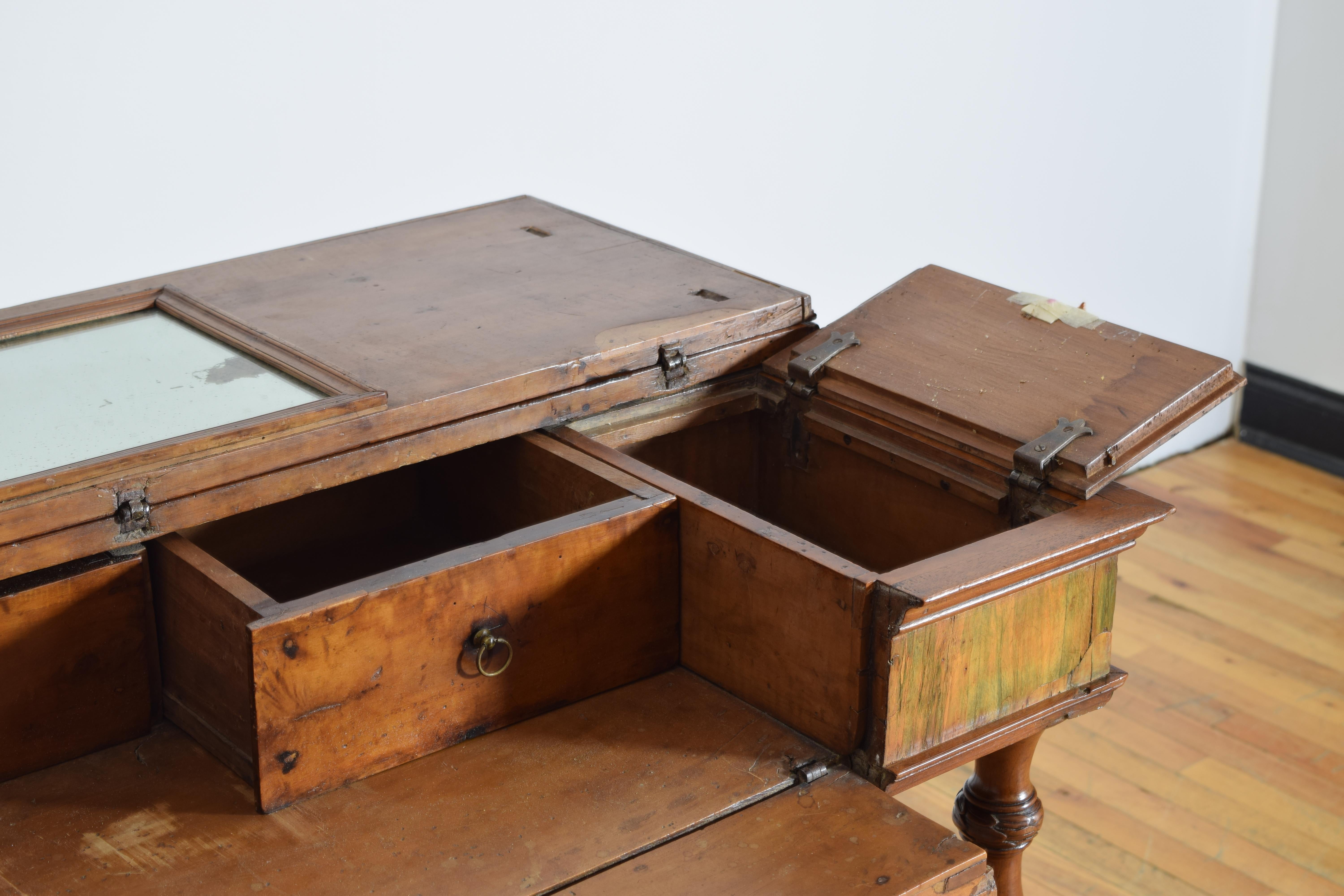 Italiano, Toscana, Scrittoio neoclassico in noce metamorfico, 1780 ca. in vendita 3