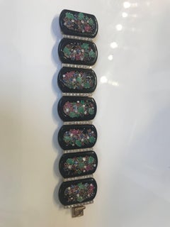 Italian Multi Carved Gem Jewelled Articulated Onyx Bracelet in 18 Carat Gold