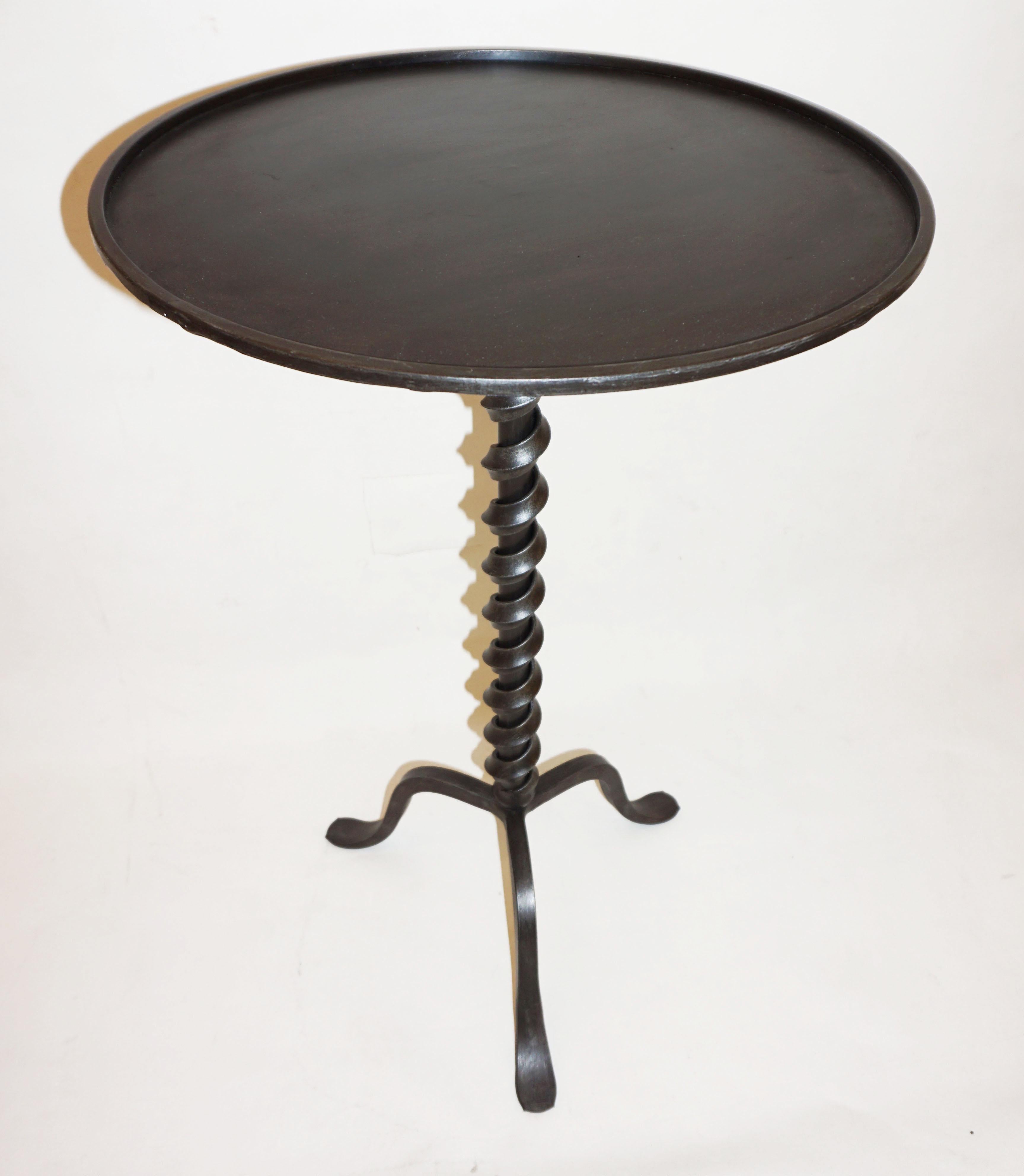 Italian Twisted Cast Iron Customizable Fuchsia Glass Color Side Coffee Table For Sale 6