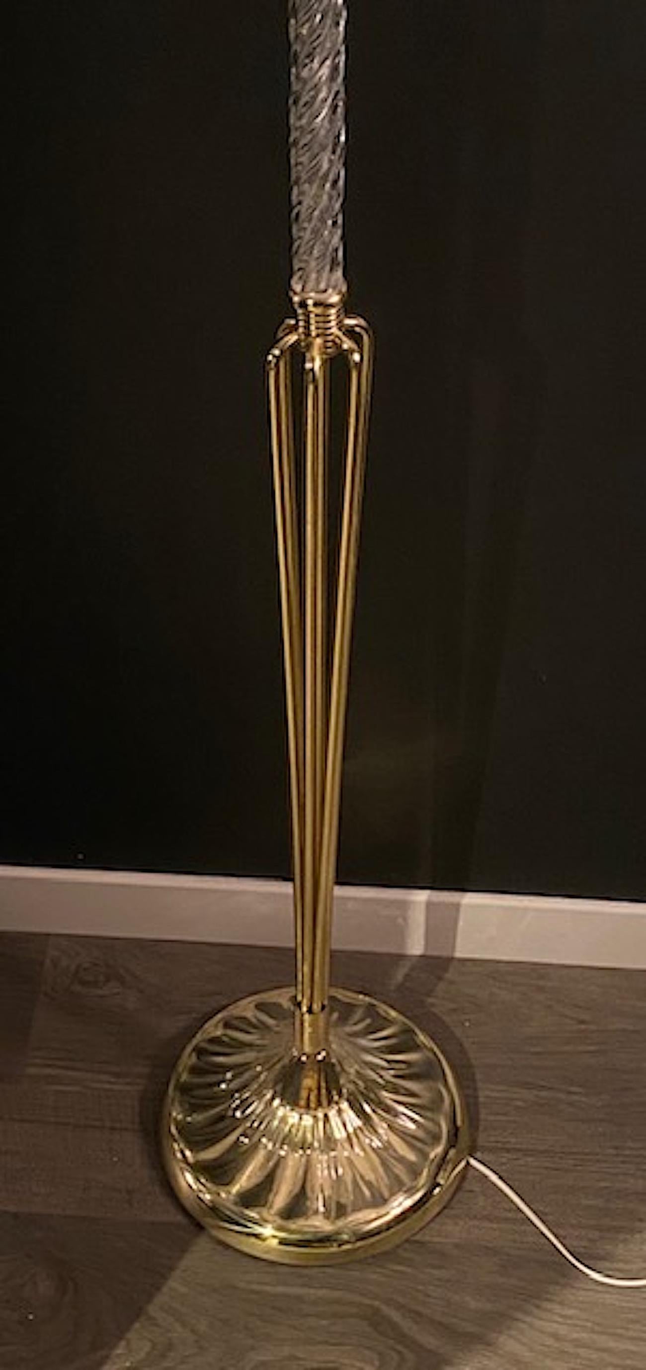Italian Twisted Glass Cane and Brass 1930s Floor Lamp For Sale 6