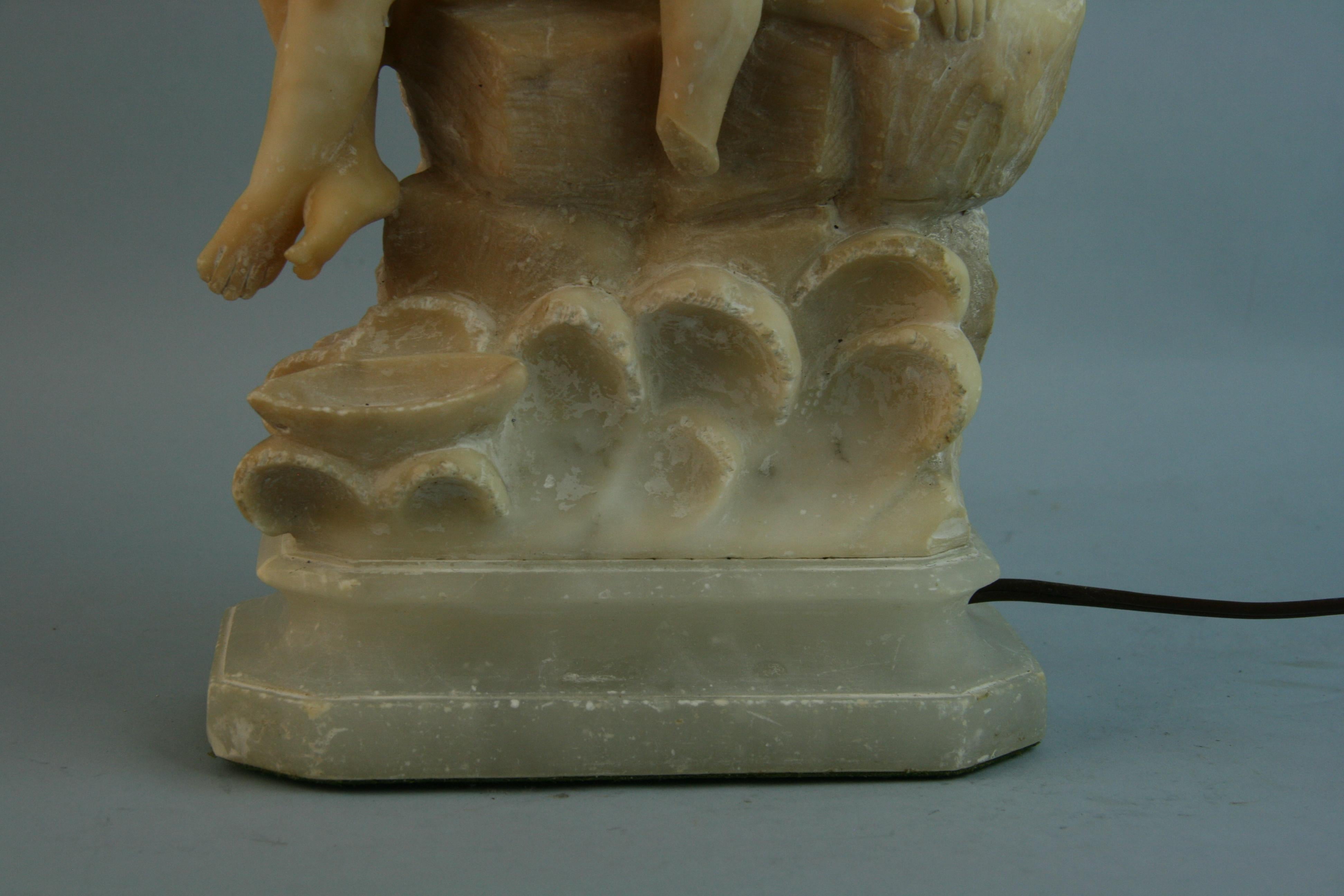 Early 20th Century Italian Two Children Hand Carved Alabaster Table Lamp/Sculpture, 1920's For Sale