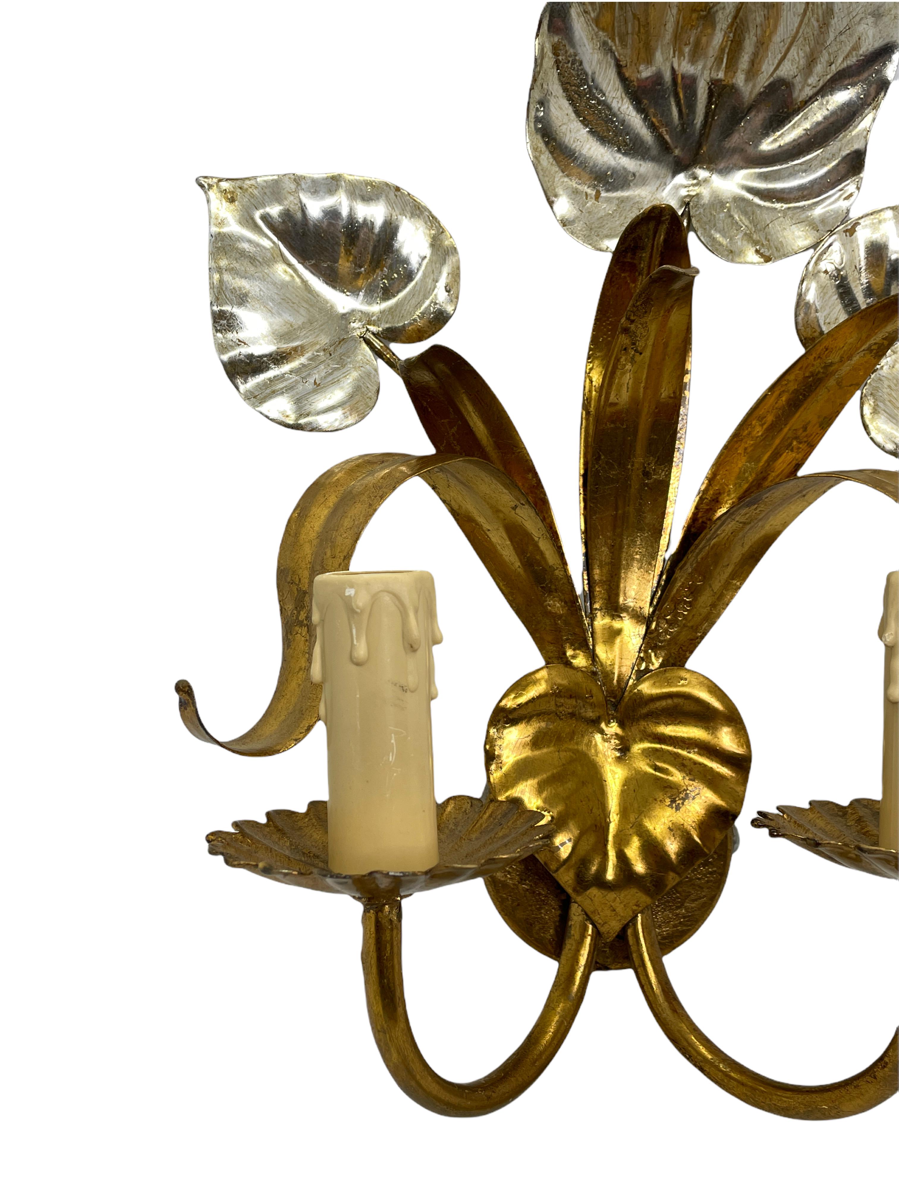 Italian Two-Light Tole Sconce Gilded and Silvered Metal, Hollywood Regency 1960s In Good Condition For Sale In Nuernberg, DE