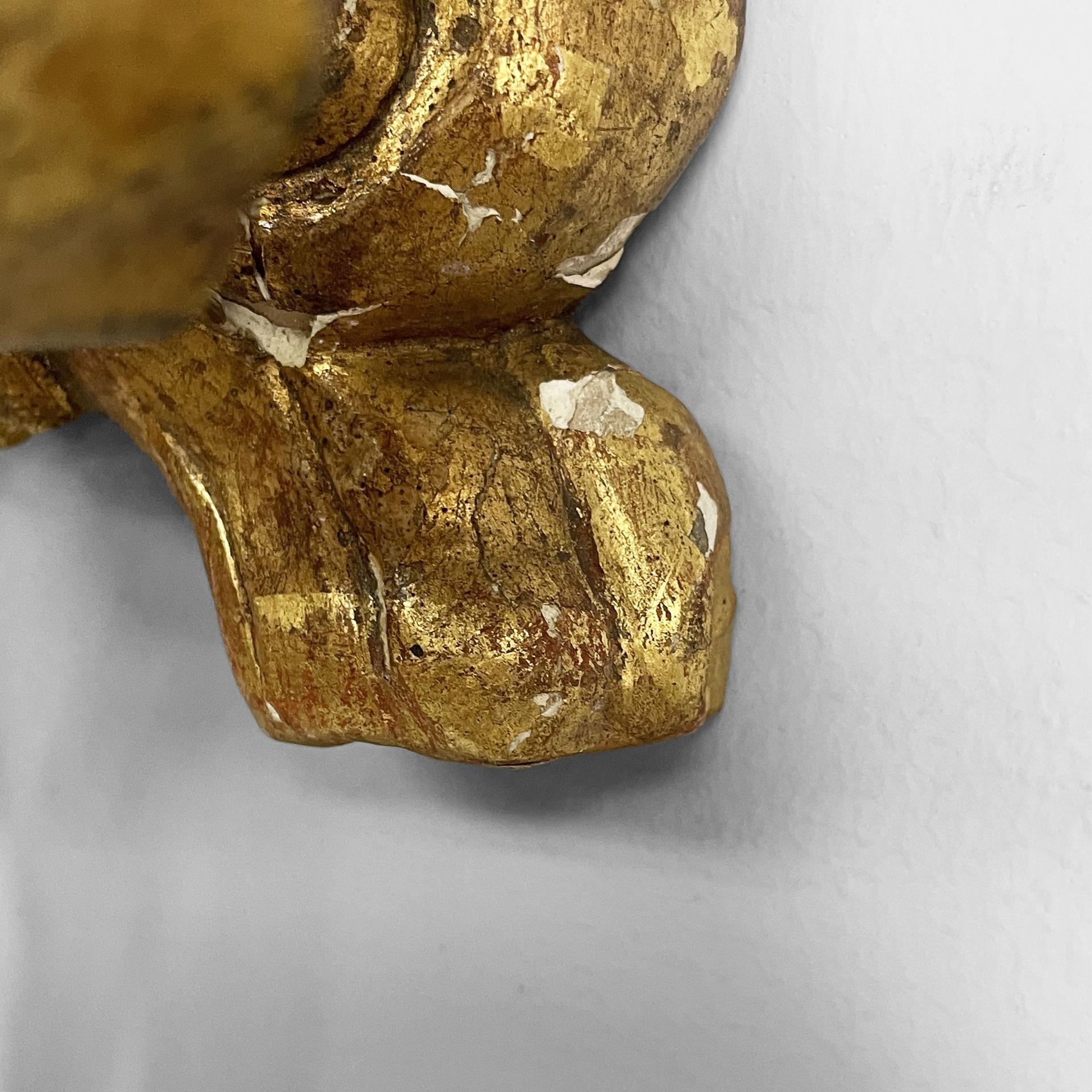Lampada da parete italiana a due luci con specchio e in legno con finitura dorata, 1700 in vendita 11
