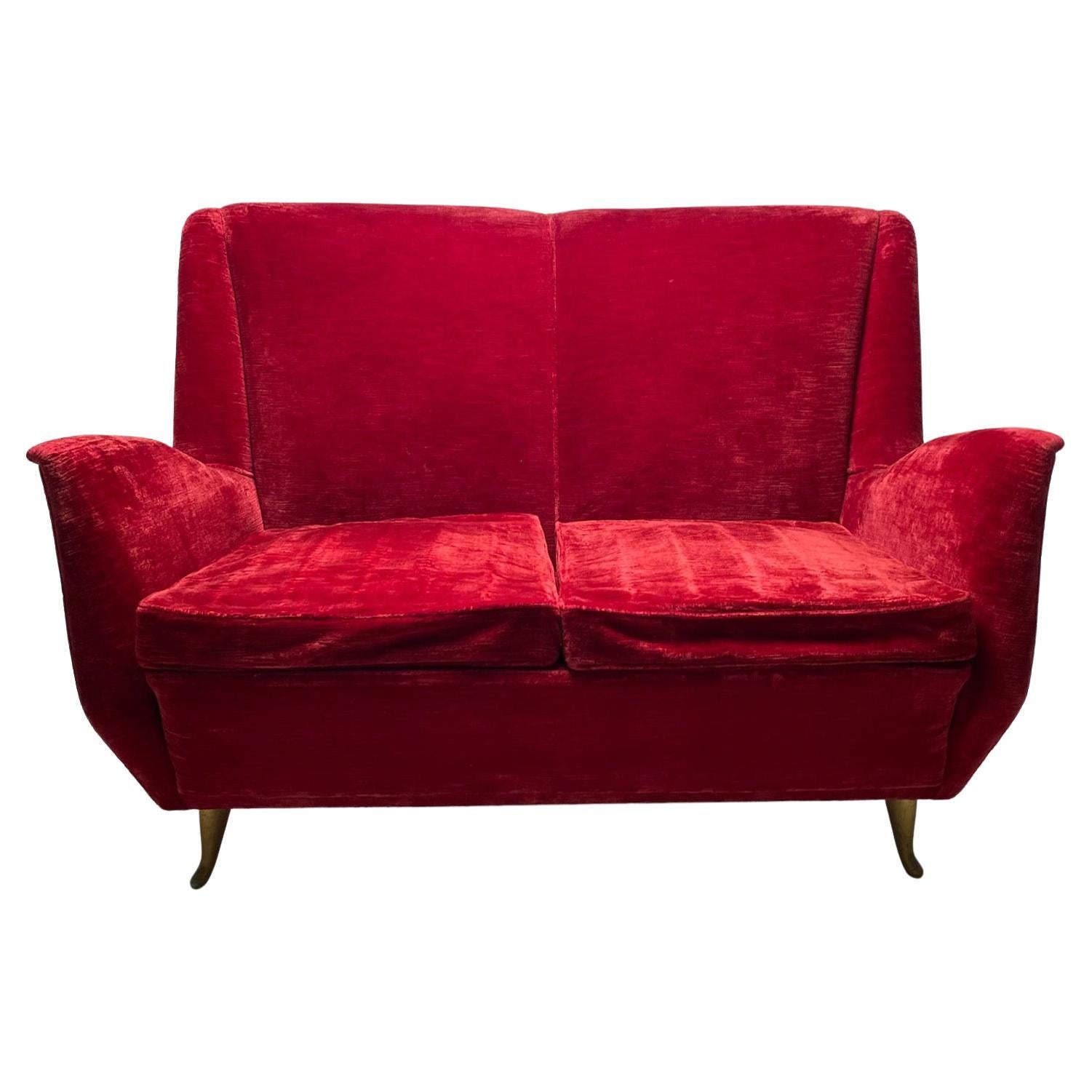 Italian Two-Seater Red Sofa, Produced by I.S.A. Bergamo, Att. Gio Ponti, 1950s For Sale