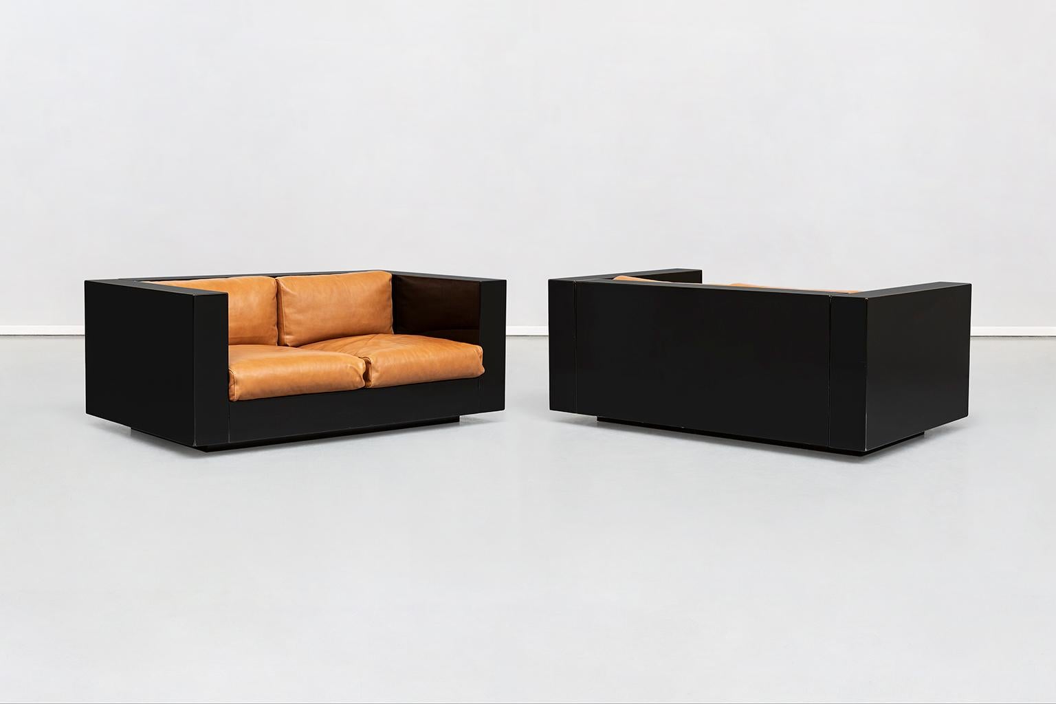 Italian two-seater Saratoga sofas, by Vignelli associates for Poltronova, 1964
Two-seater sofas with rigid structure, made by assembling four elements of equal thickness, with rounded corners, houses slightly protruding seat cushions. The desired