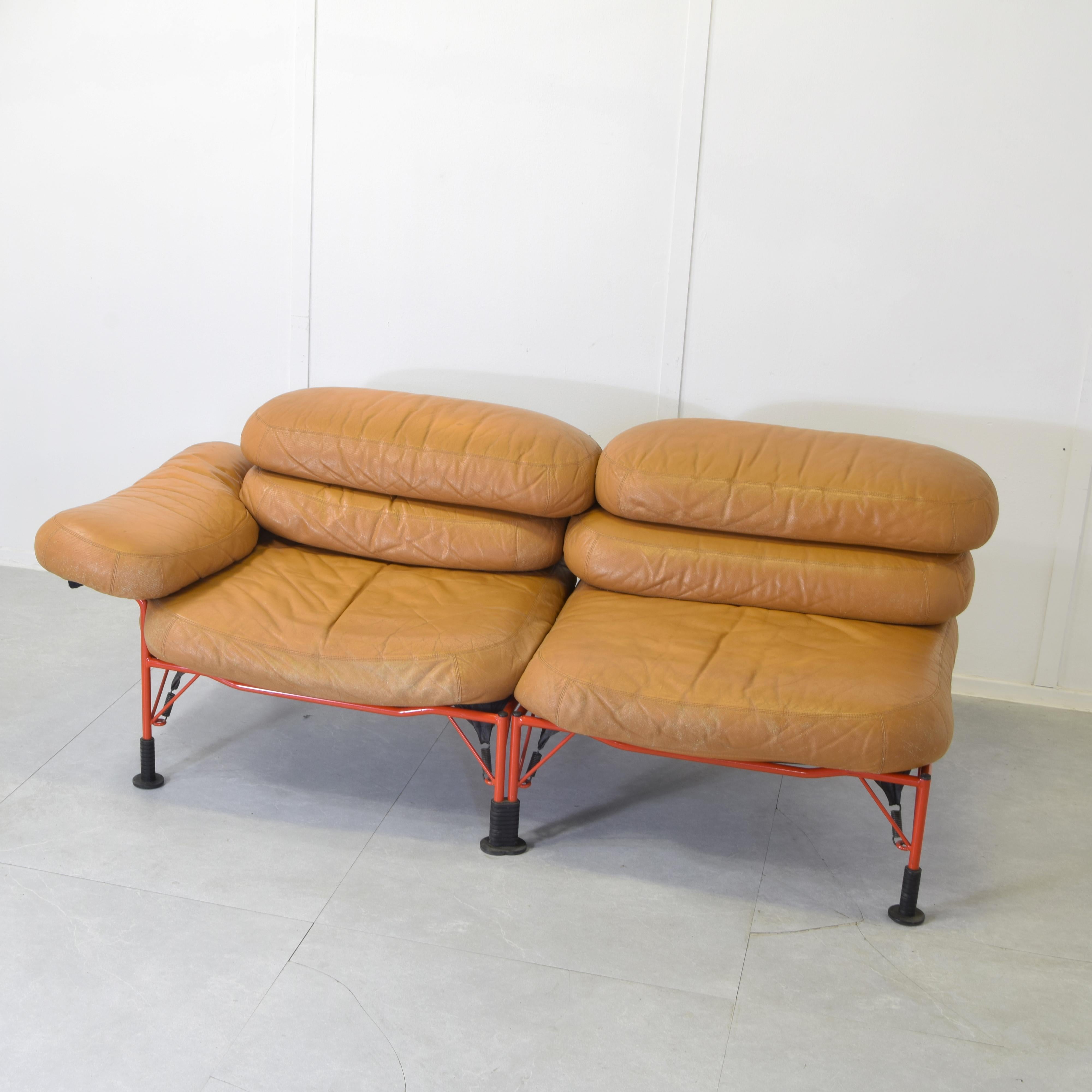 Fin du 20e siècle Canapé deux places en cuir italien des années 1970. en vente