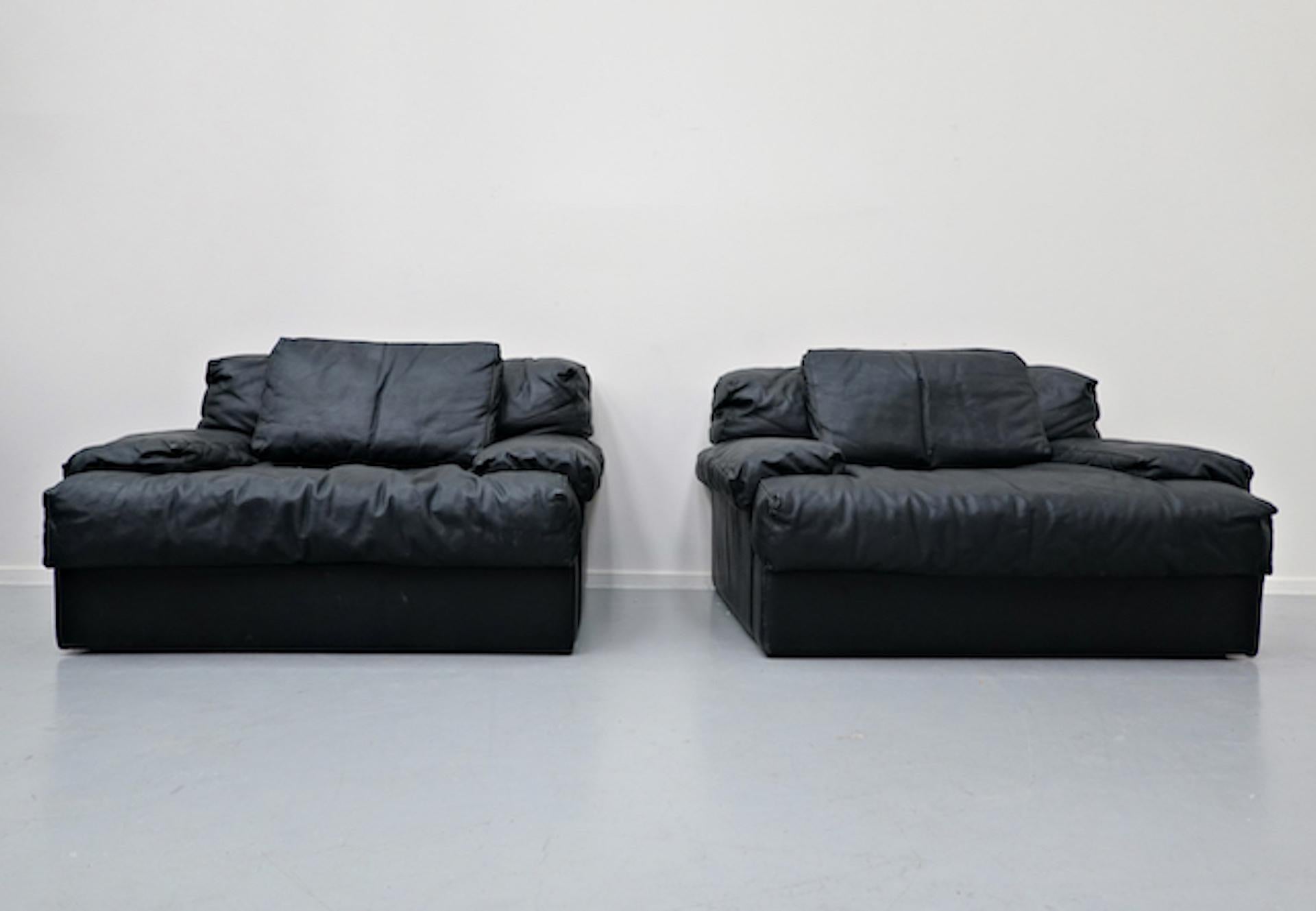 Mid-Century Modern Italian Two-Seat Sofa, Leather, 1960s 10