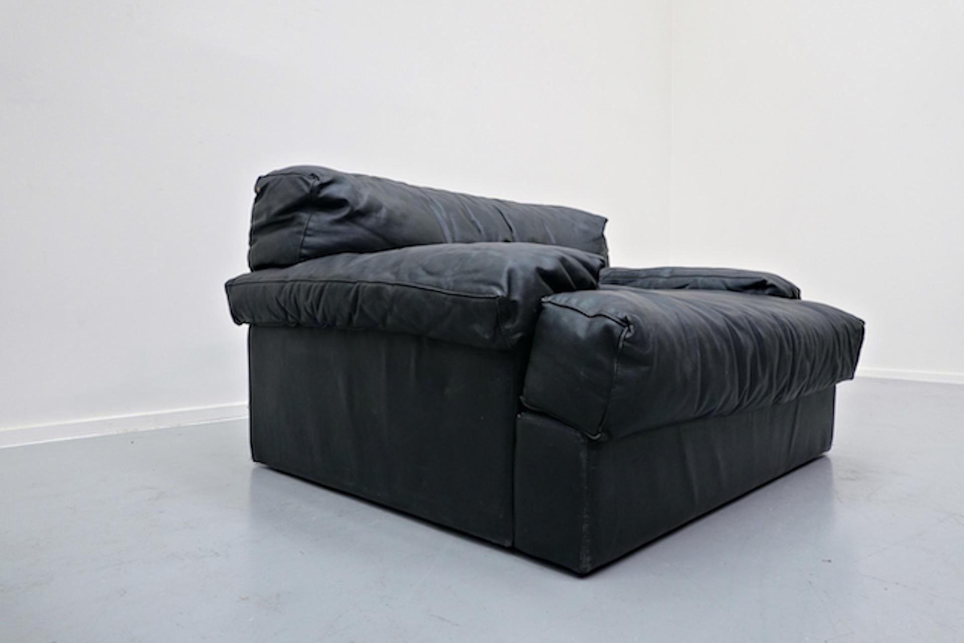 Mid-Century Modern Italian Two-Seat Sofa, Leather, 1960s 14