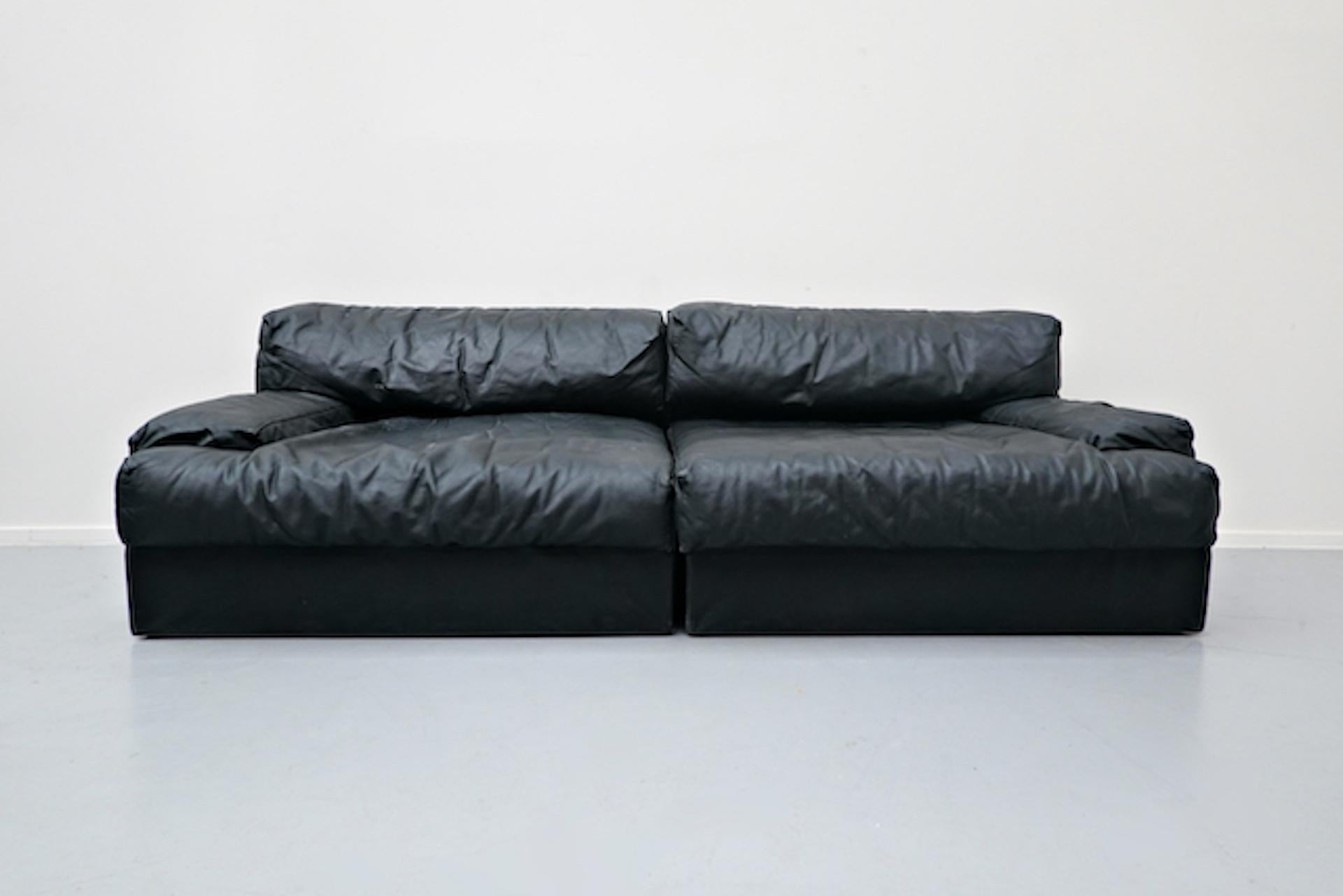 Mid-Century Modern Italian Two-Seat Sofa, Leather, 1960s 2