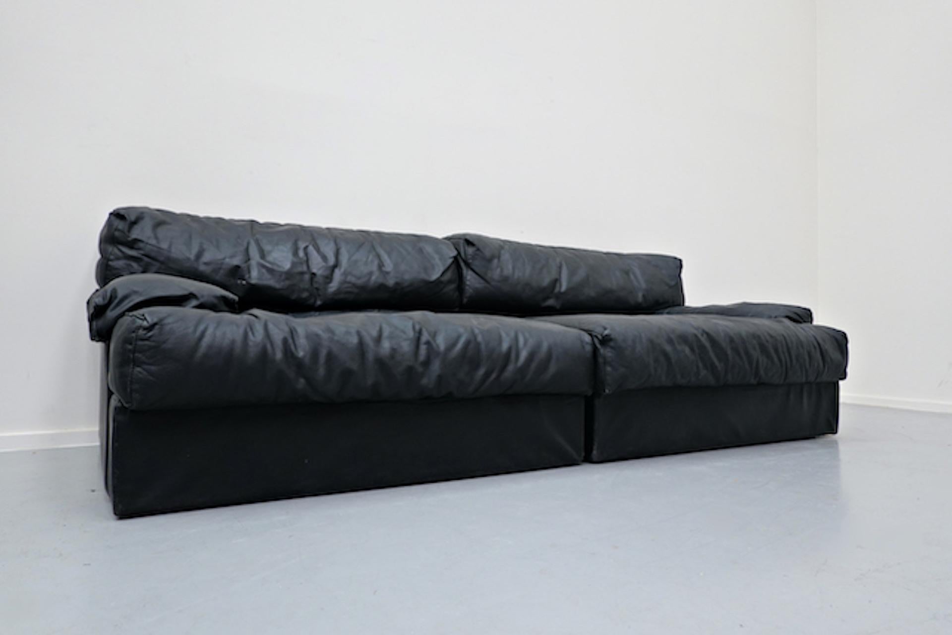 Mid-Century Modern Italian Two-Seat Sofa, Leather, 1960s 3