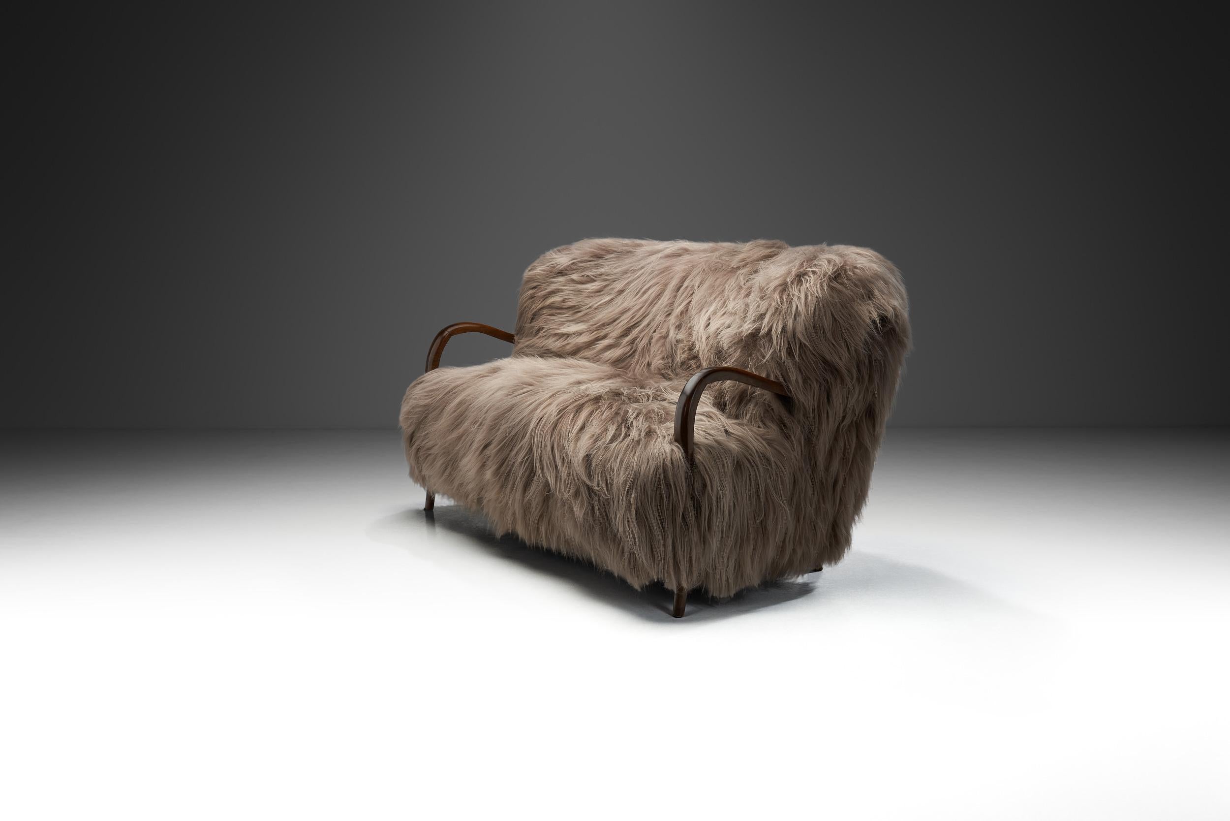 Italian Two-Seater Sofa with Longhair Sheepskin, Italy ca 1940s In Good Condition For Sale In Utrecht, NL