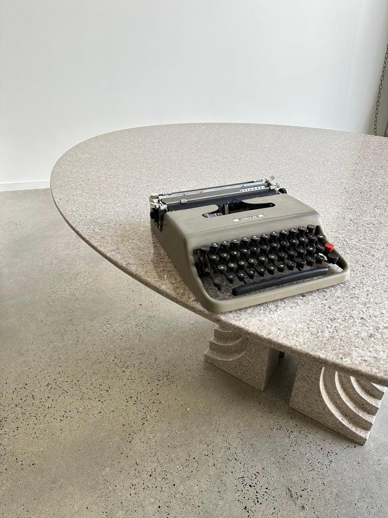 Italienische Schreibmaschine von Marcello Nizzoli für Olivetti, 1950er Jahre im Zustand „Gut“ im Angebot in Byron Bay, NSW