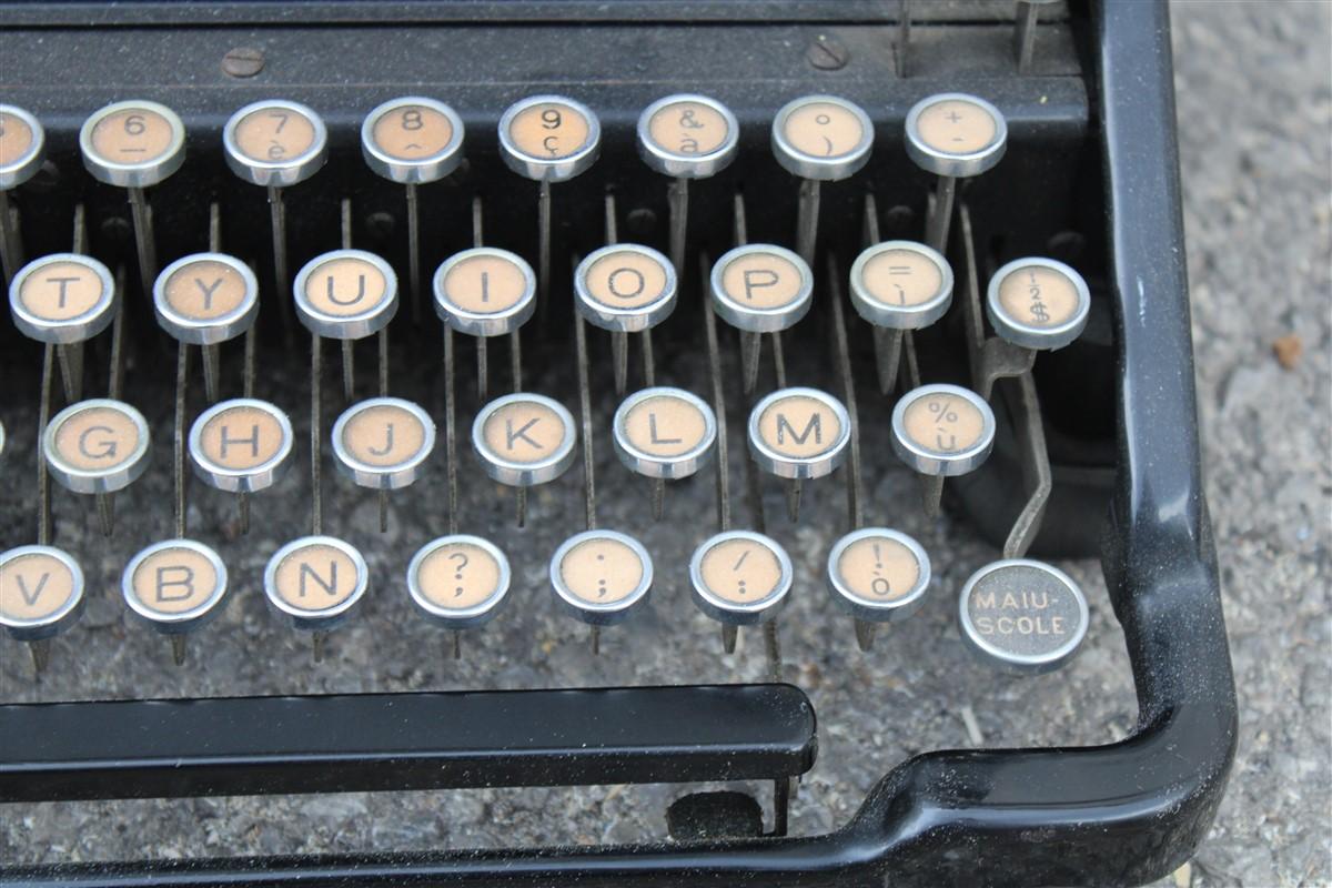 olivetti ivrea typewriter