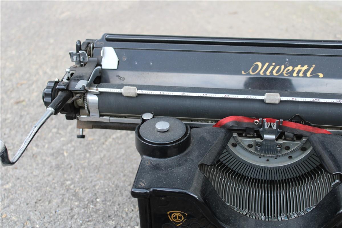 Italian Typewriter Olivetti 1930 Ivrea M40 In Good Condition For Sale In Palermo, Sicily