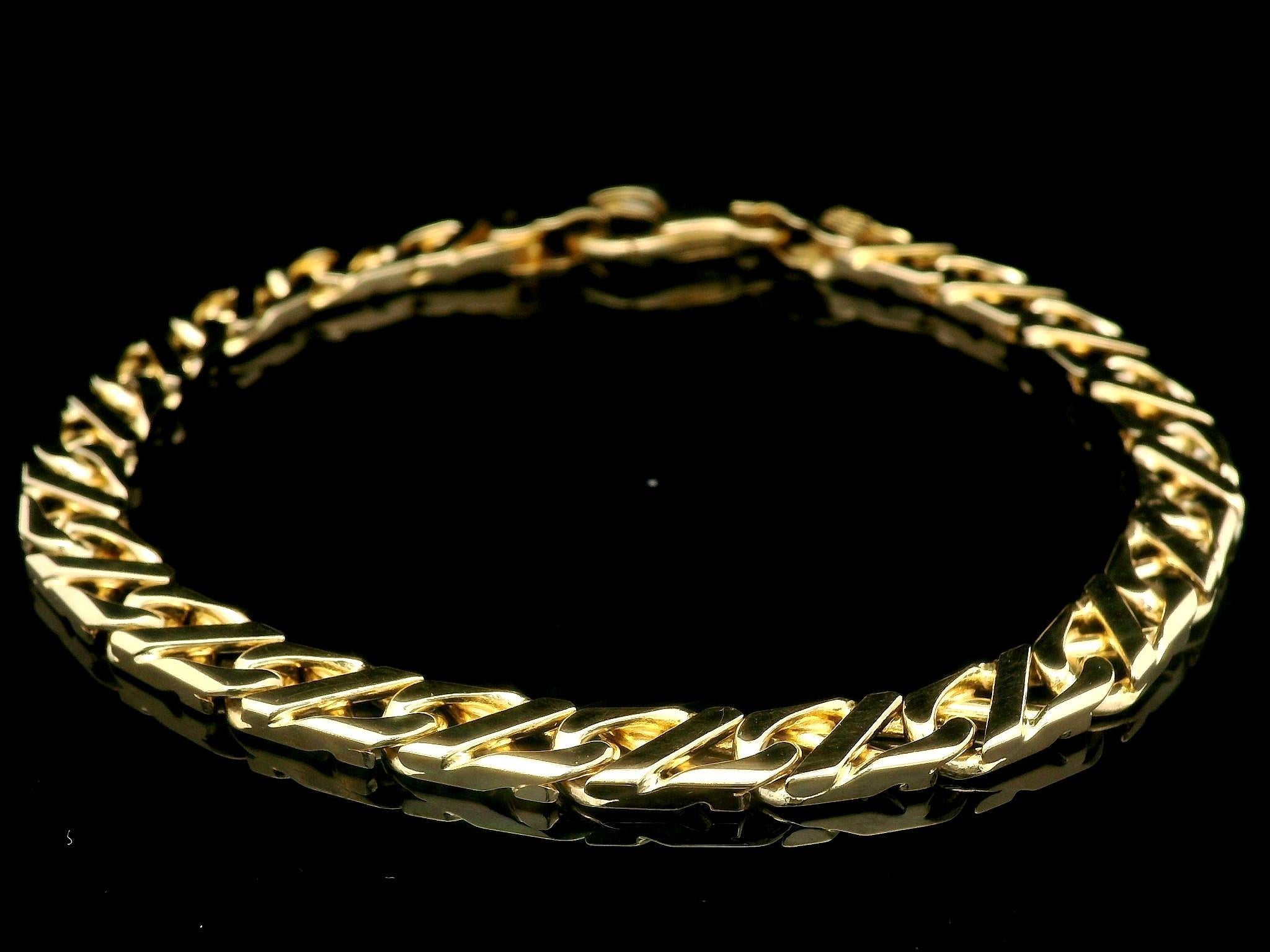 Italian Unisex Solid 14k Yellow Gold Unique Polished Link Chain Bracelet In Excellent Condition For Sale In Montclair, NJ