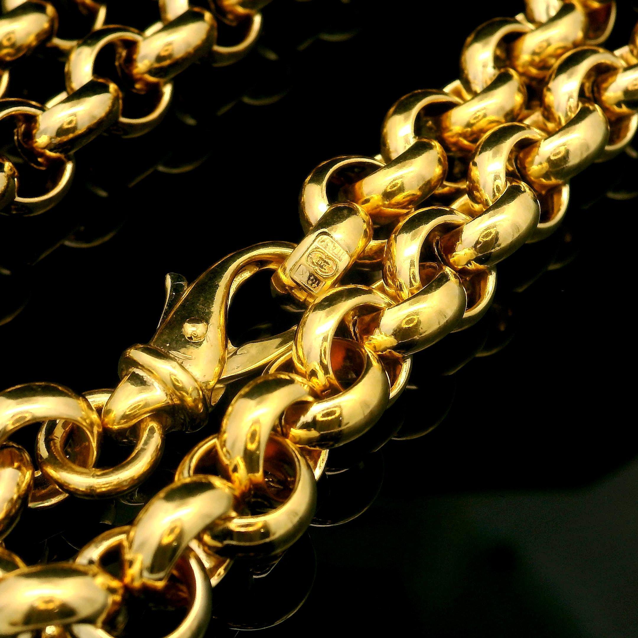 Italian UNOAERRE 14k Yellow Gold 28