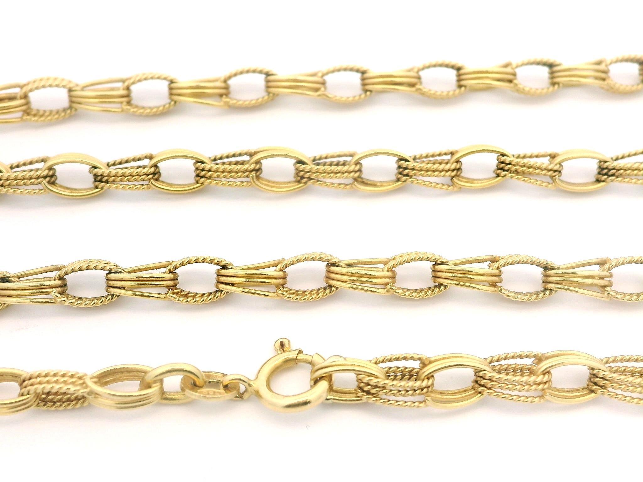 Italienische UNOAERRE 18k Gold poliert verdrehte Draht ineinandergreifende ovale Link Halskette im Zustand „Hervorragend“ im Angebot in Montclair, NJ