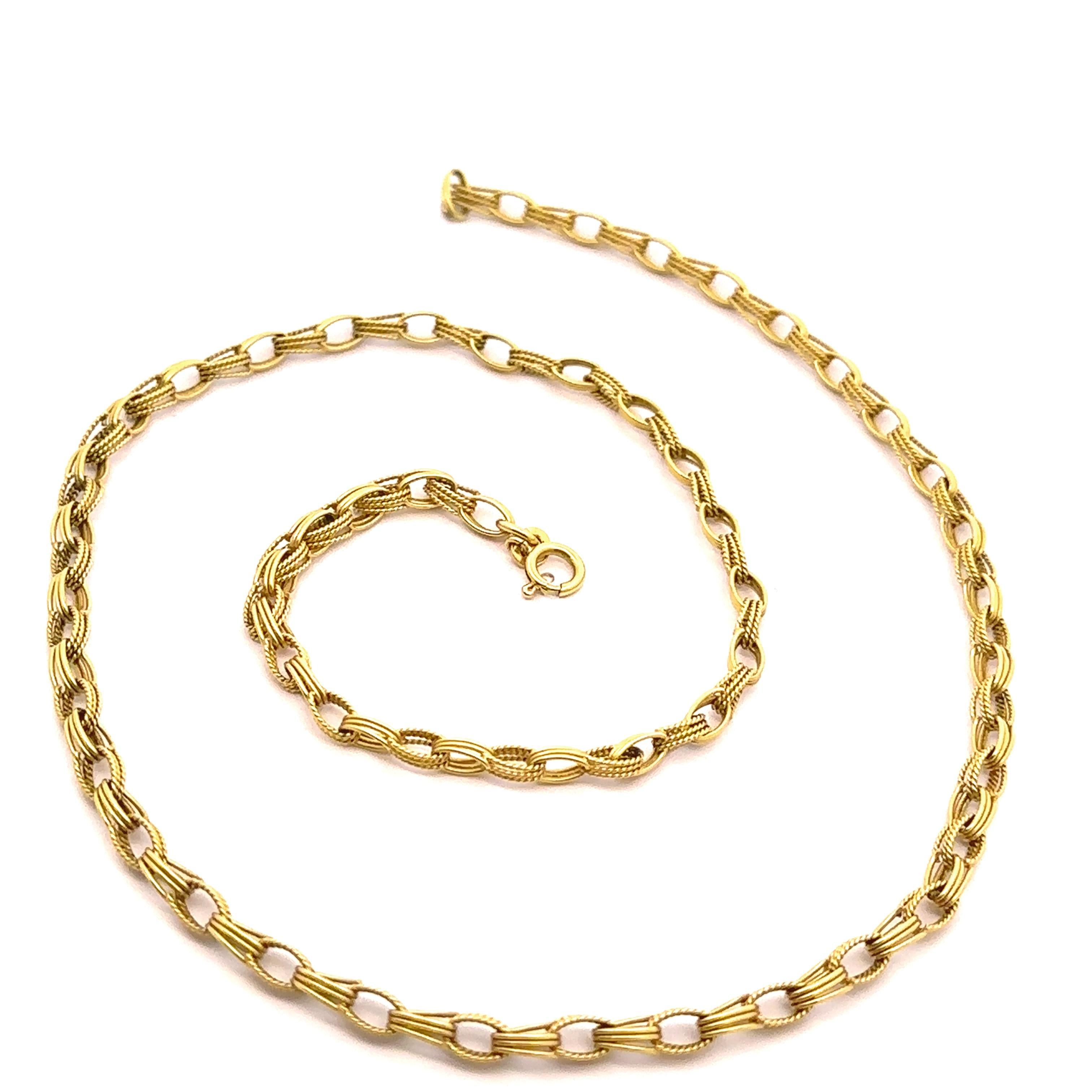 Italienische UNOAERRE 18k Gold poliert verdrehte Draht ineinandergreifende ovale Link Halskette im Angebot 2