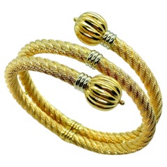 Italian UNOAERRE classical Roman style bangle