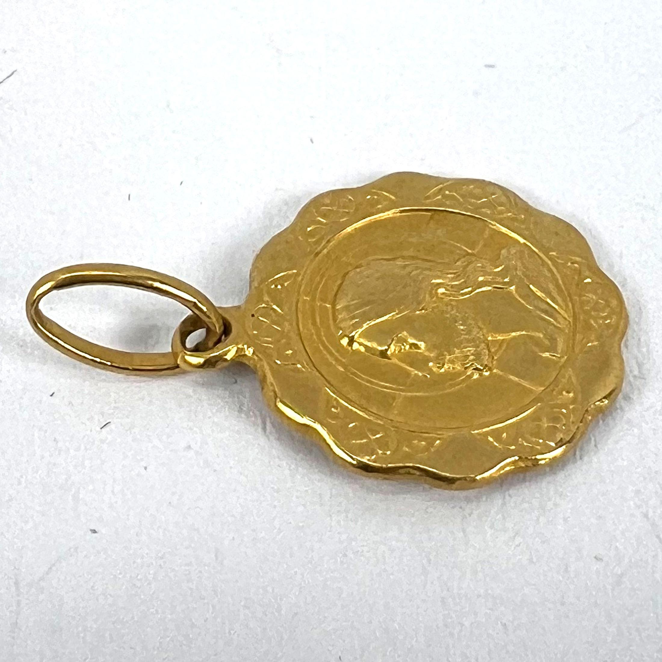 Italian UnoAErre Dio Ti Protegga God Protect You 18K Yellow Gold Charm Pendant in vendita 10