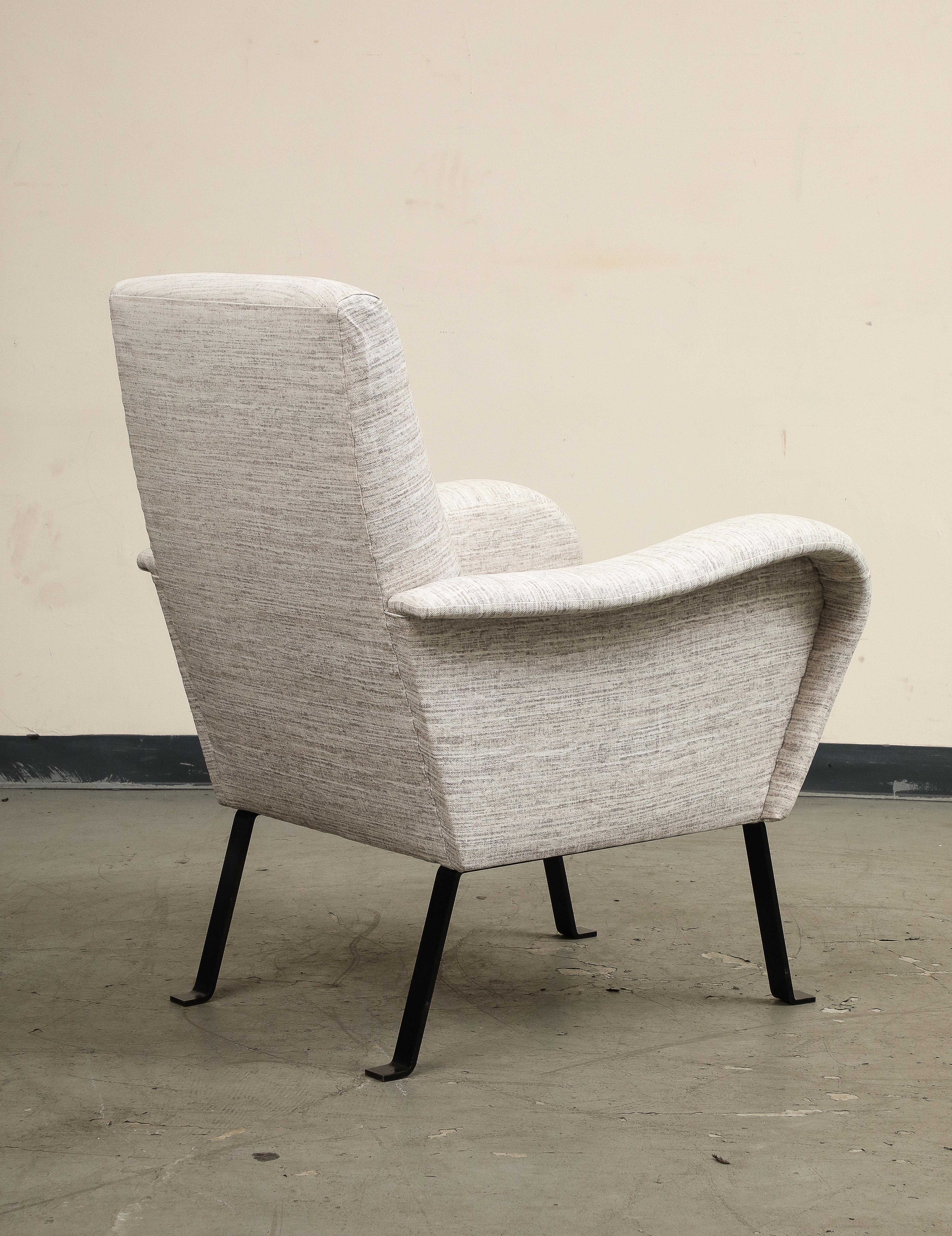Contemporary Italian Upholstered Lounge Chair by Luigi Caccia Dominioni For Sale