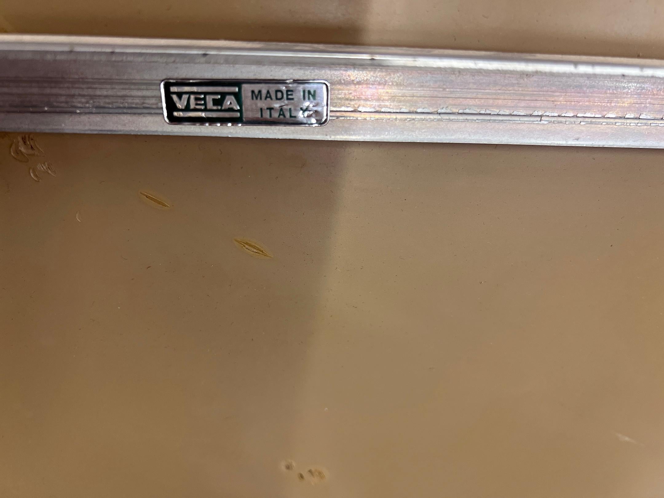 Metà XX secolo Specchio da ingresso o da vanità italiano con sculture di Murano, anni '60, Veca in vendita