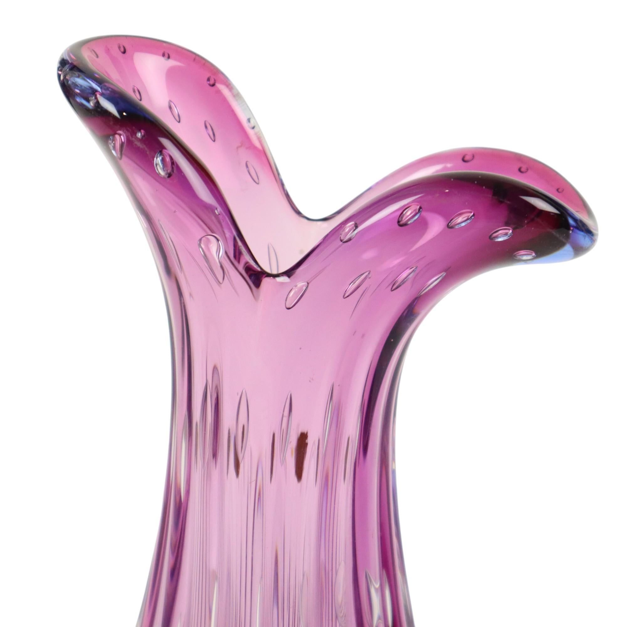 Jarrón Italiano Bullicante Cristal de Murano Morado Azul 28cm en Bueno estado para la venta en Poperinge, BE
