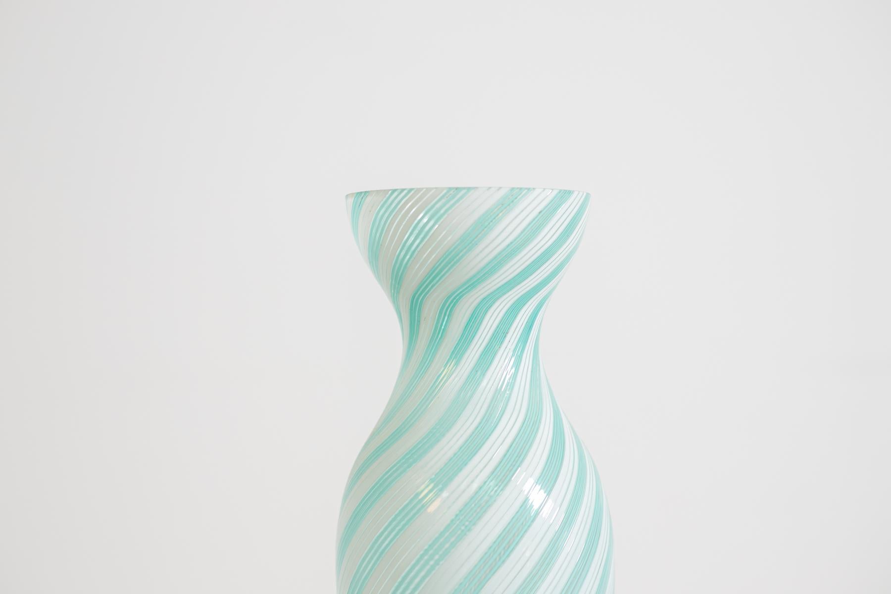 Italienische Vase von Dino Martens für Barovier & Toso, 1954 (Mitte des 20. Jahrhunderts) im Angebot