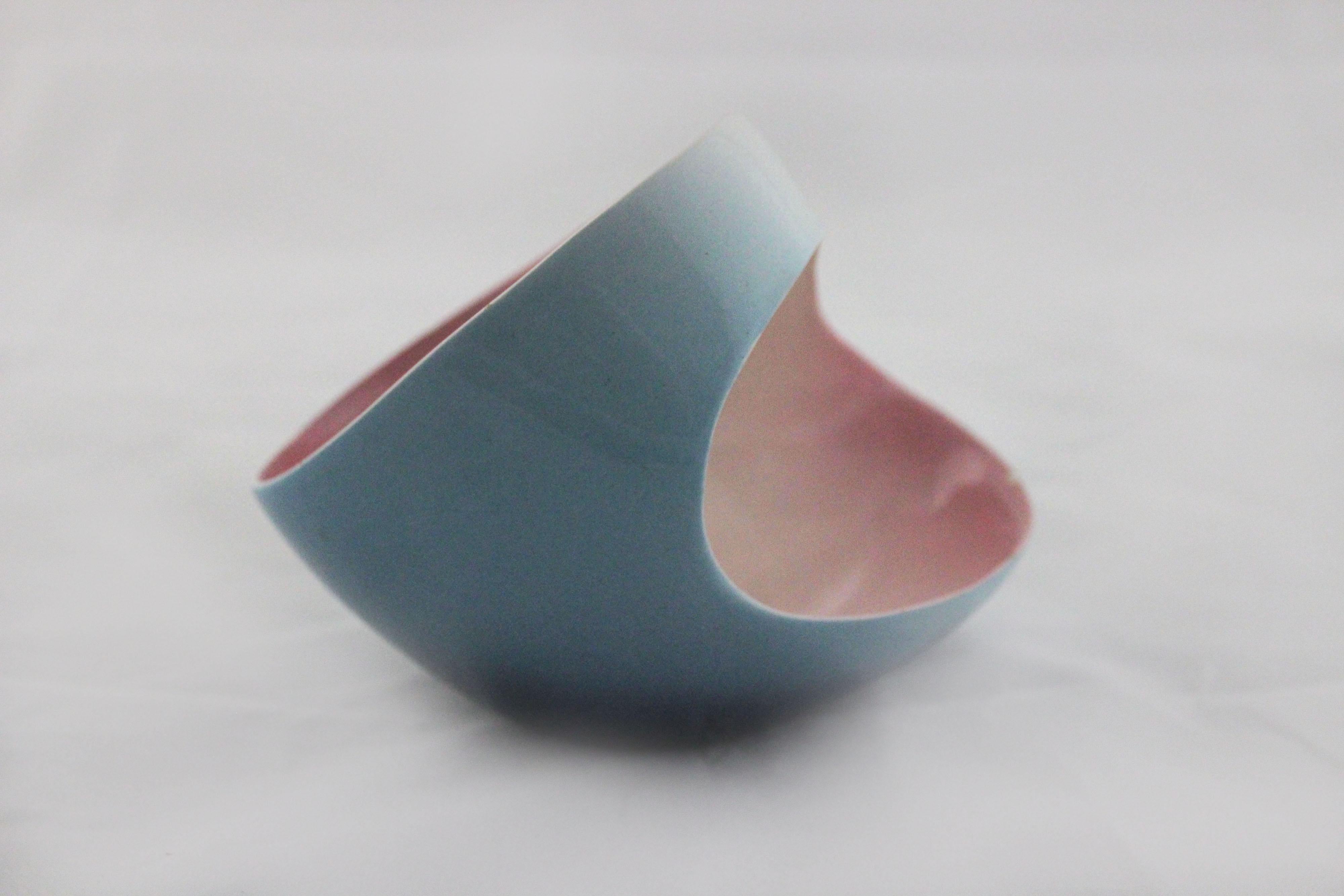 Beautiful Italian vase by Ariello, Turin, 50s. Blue and pink modeled ceramic with handle.
