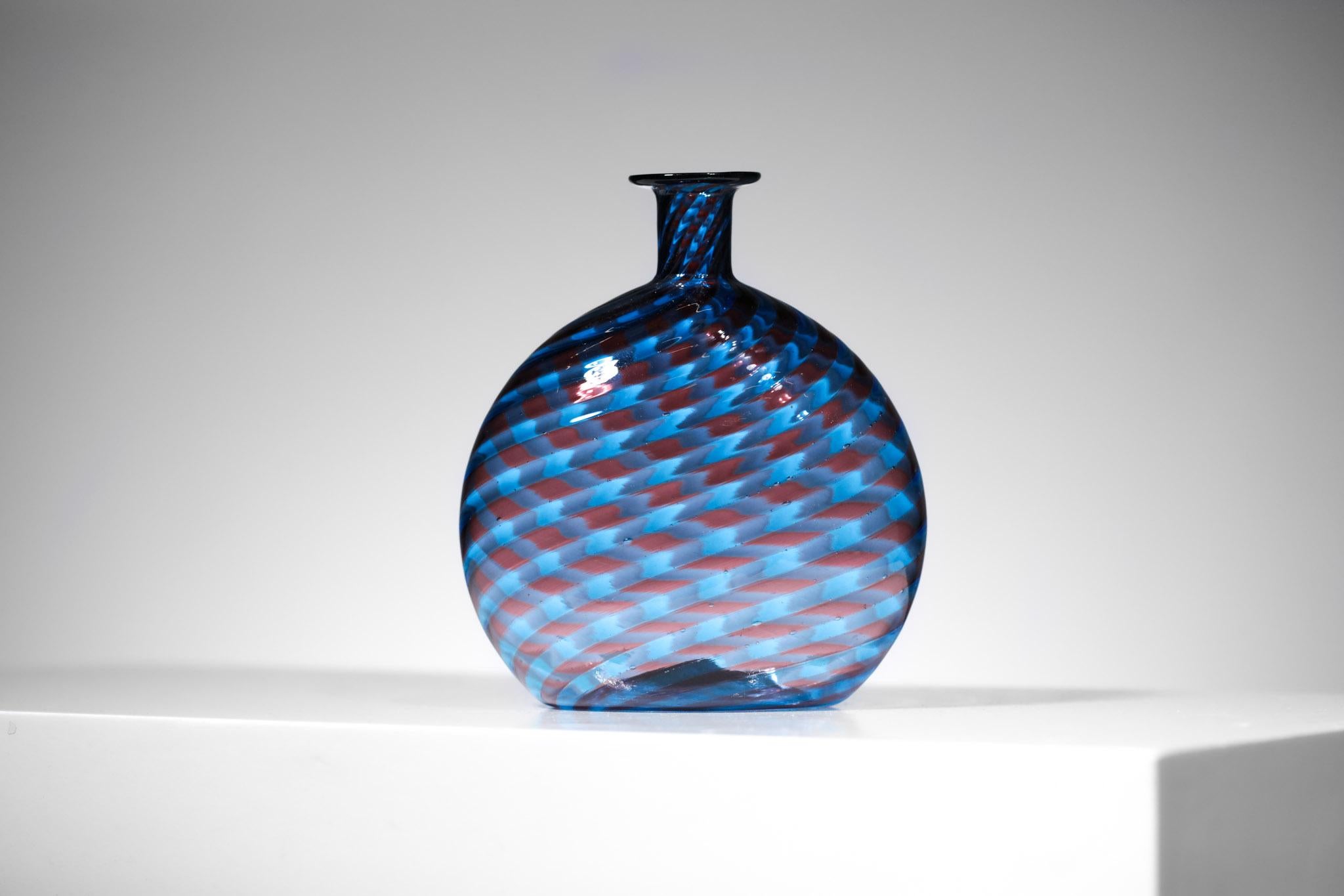 Italian Vase in Glass of Murano of the 60s Blue & Red in Style of Gio Ponti G221 For Sale 3