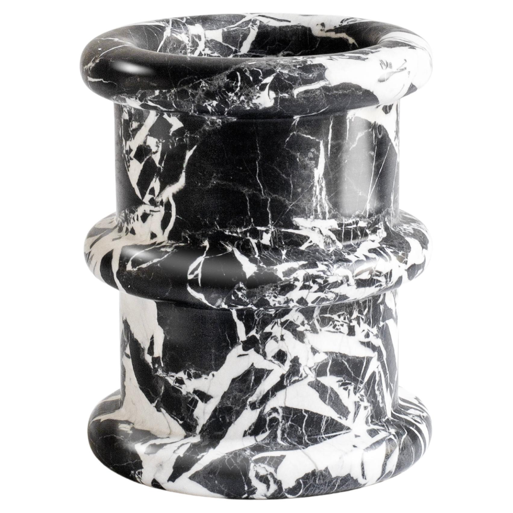 Vase italien en marbre naturel noir et blanc, édition limitée par Sandro Lopez