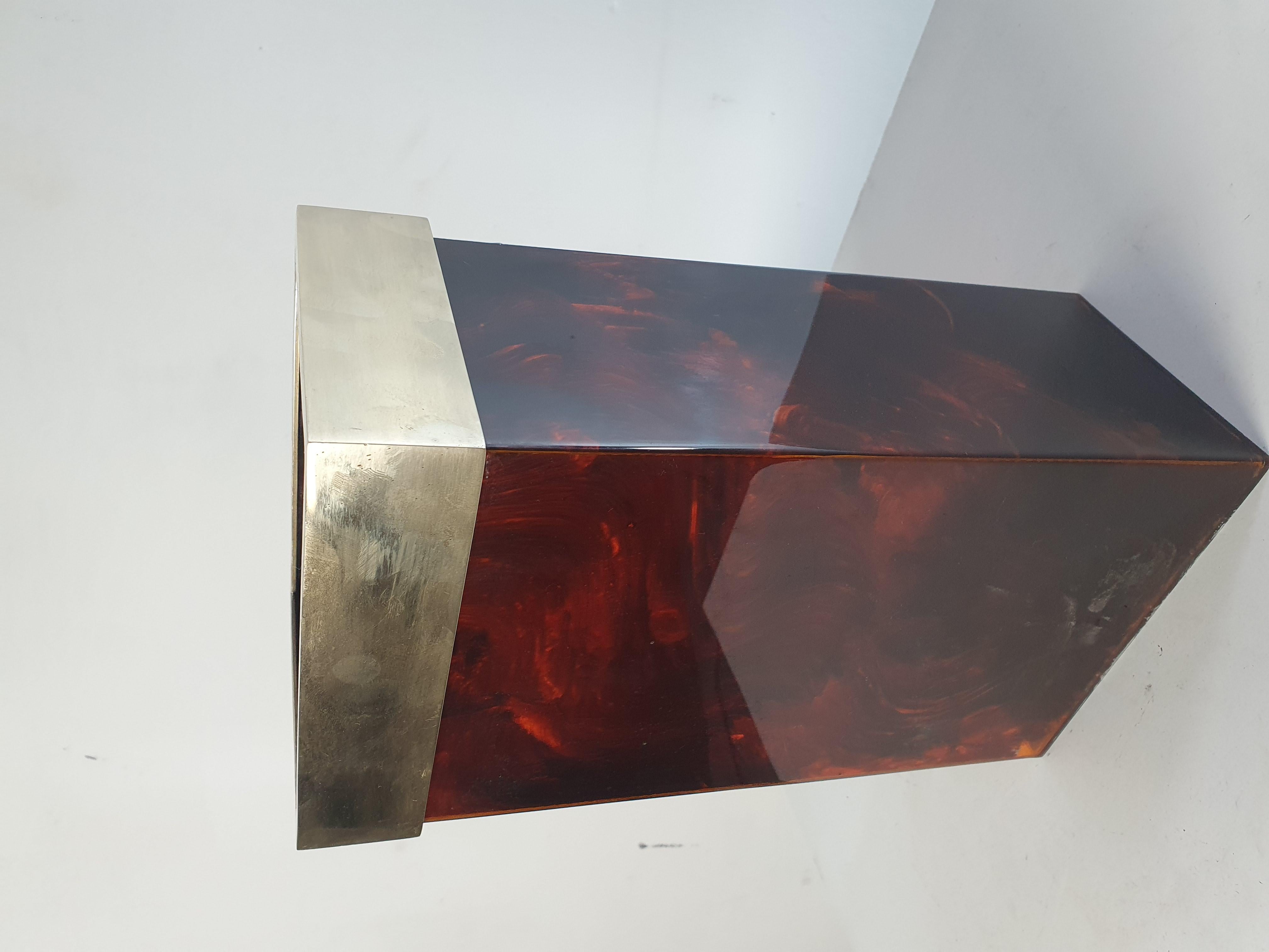 Vaso italiano in lucite tartarugata, anni '70 In condizioni buone in vendita a Albano Laziale, Rome/Lazio