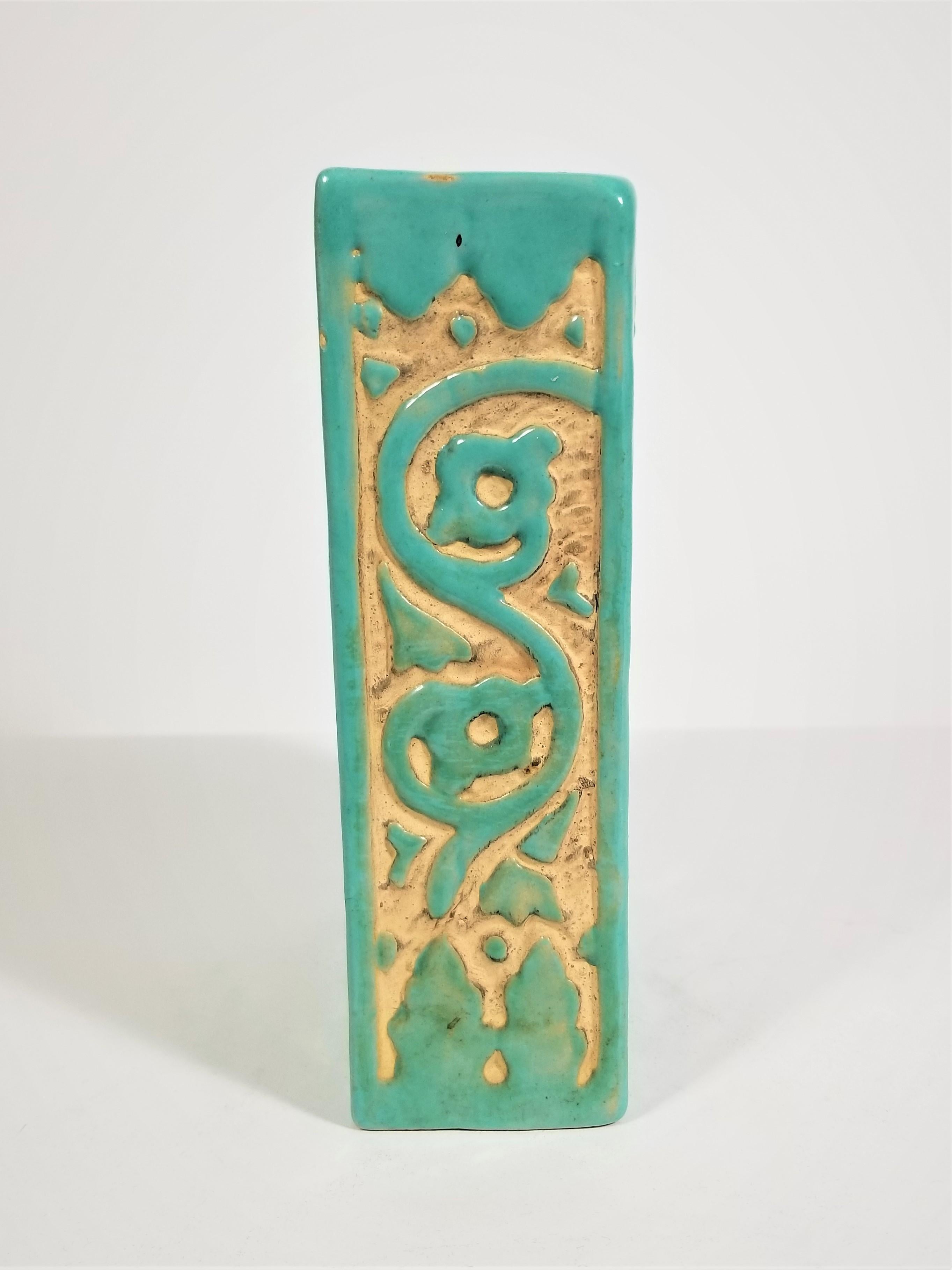 Vaso italiano firmato Ceramica astratta del Medioevo in ceramica smaltata turchese 2