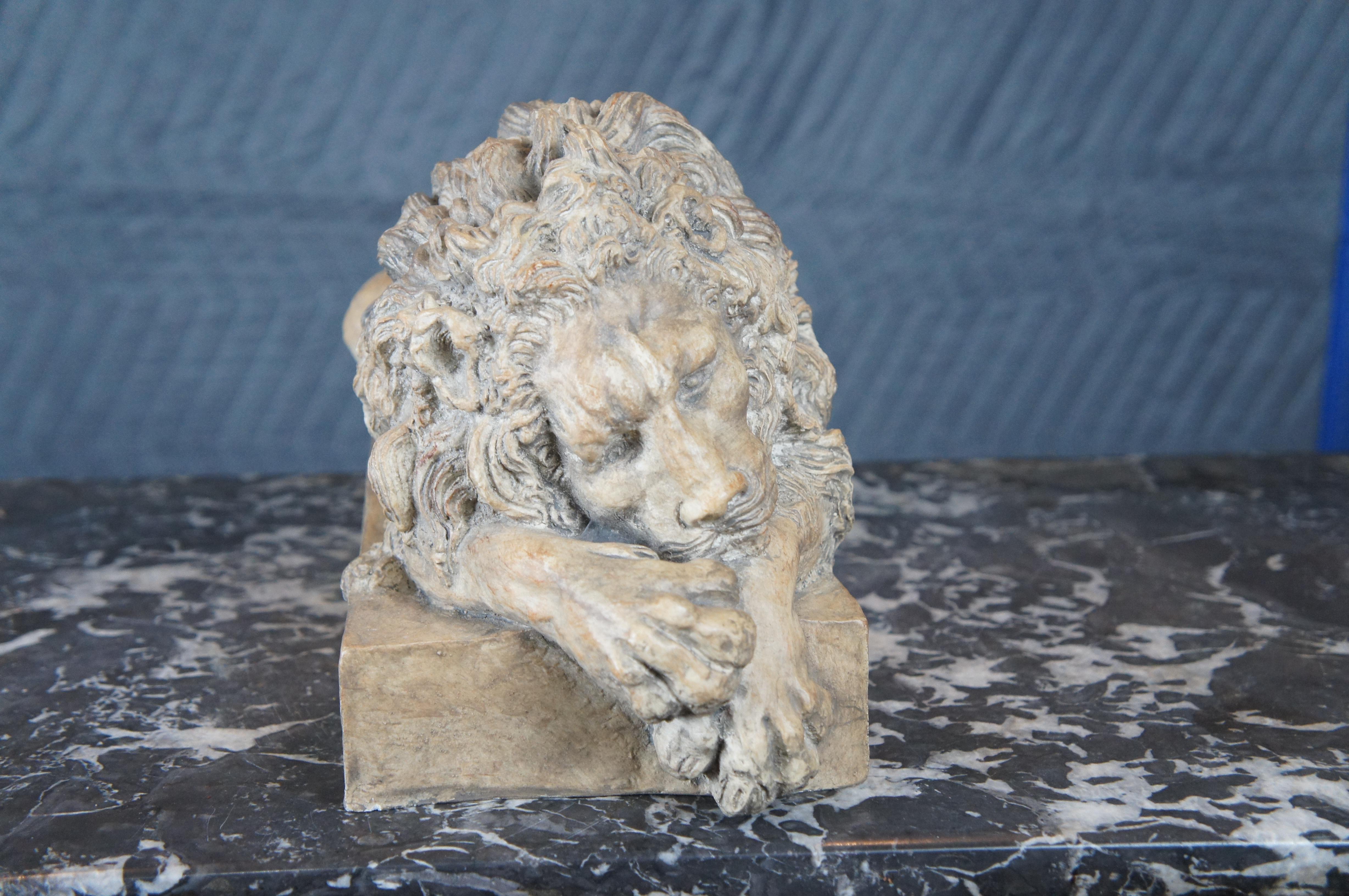 20th Century Italian Vatican Style Resting Lion Sculpture After Canova Bookend Sculpture 15