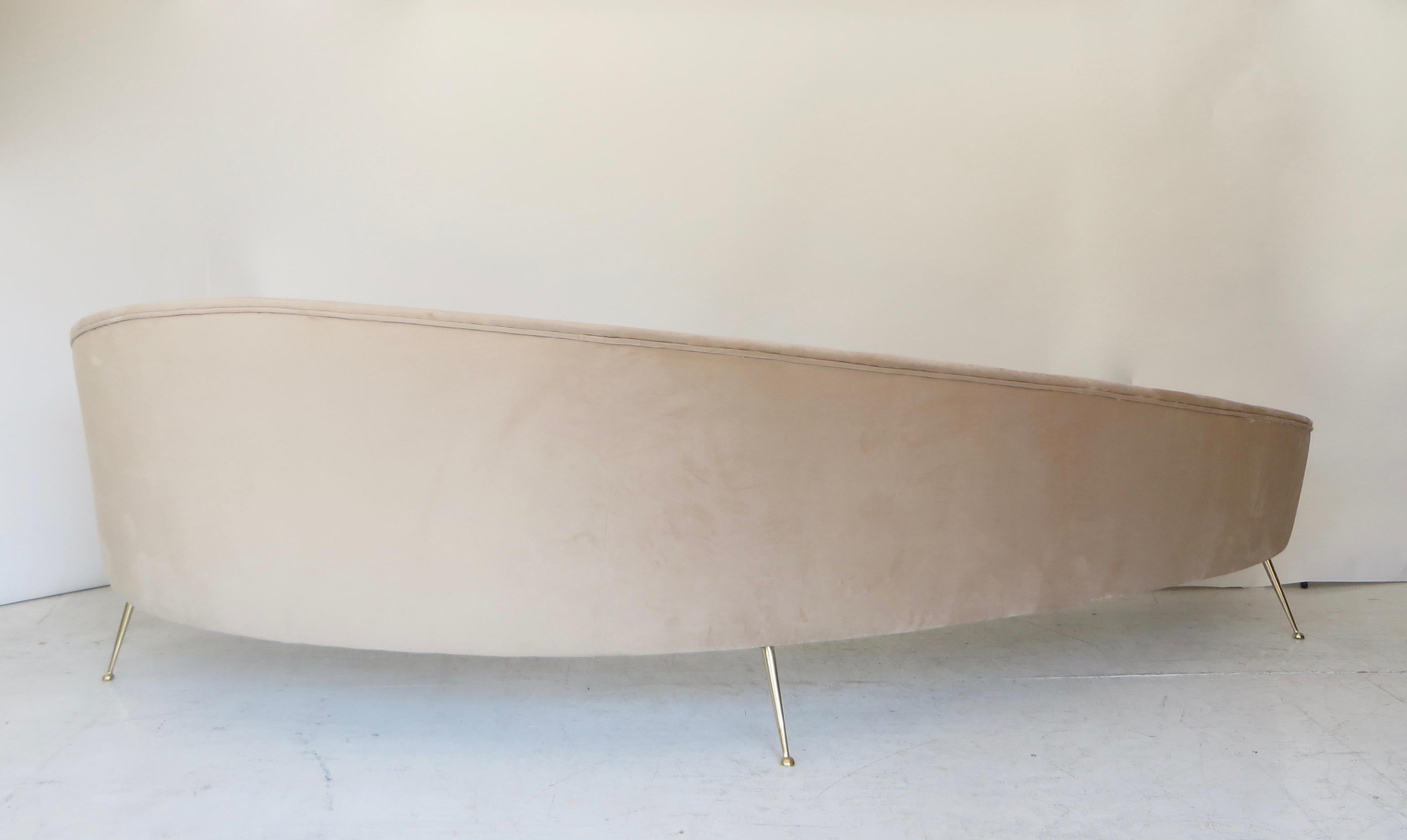Mid-20th Century Federico Munari StyIe Italian Velvet Upholstered Curved Sofa with Brass Legs