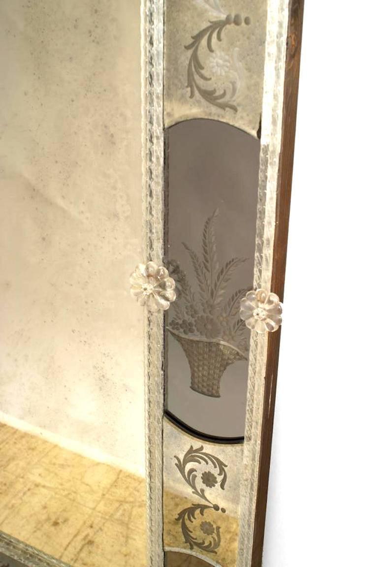 Italian Venetian Murano Etched Floral Design Glass Wall Mirror In Good Condition In New York, NY