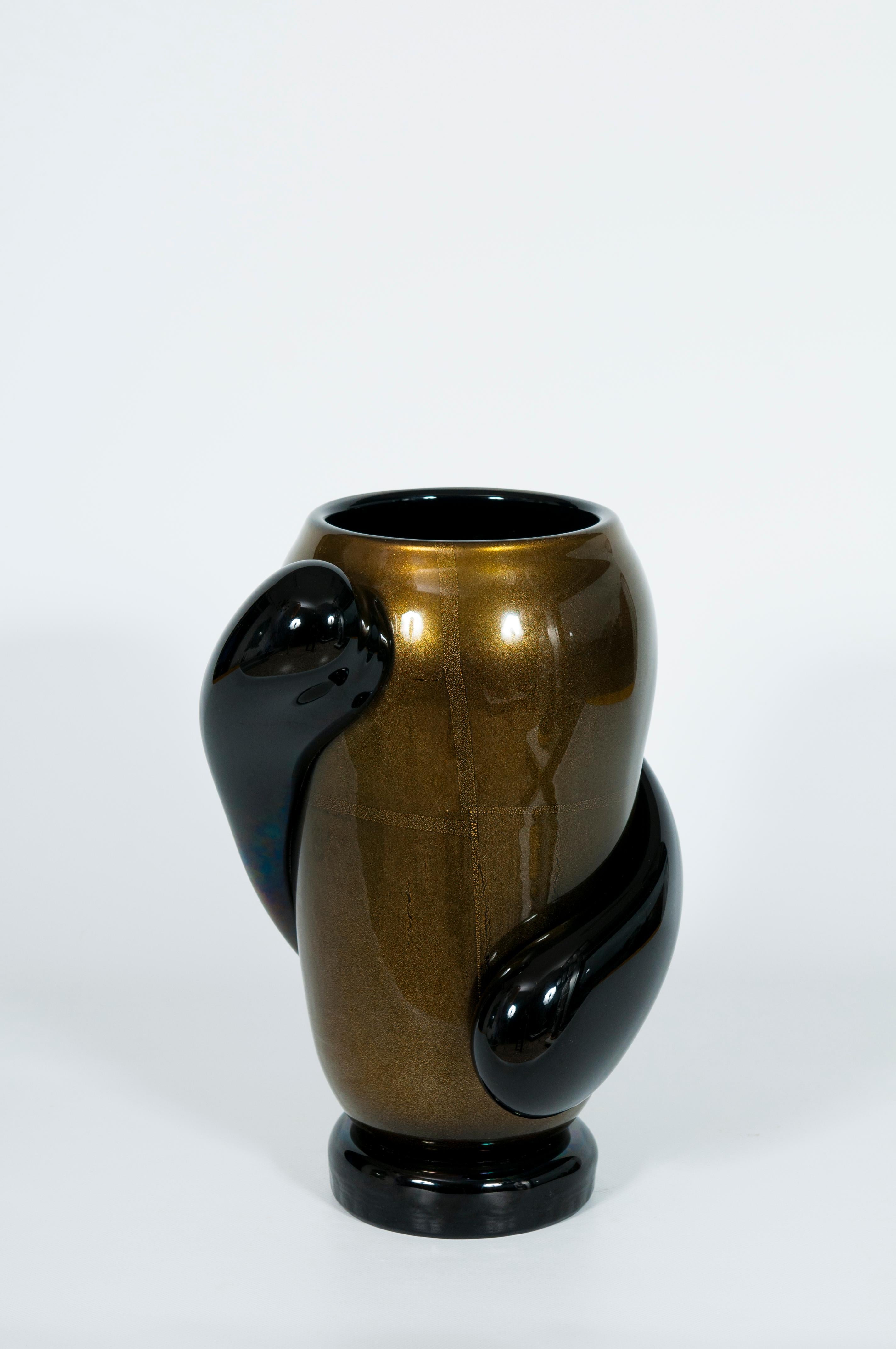 Italian Art Deco Vase Black and Gold 24K in Blown Murano Glass, 1980s 4